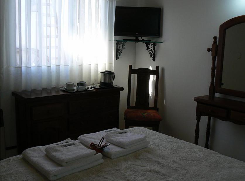 Quadruple Room with Private Bathroom photo 3