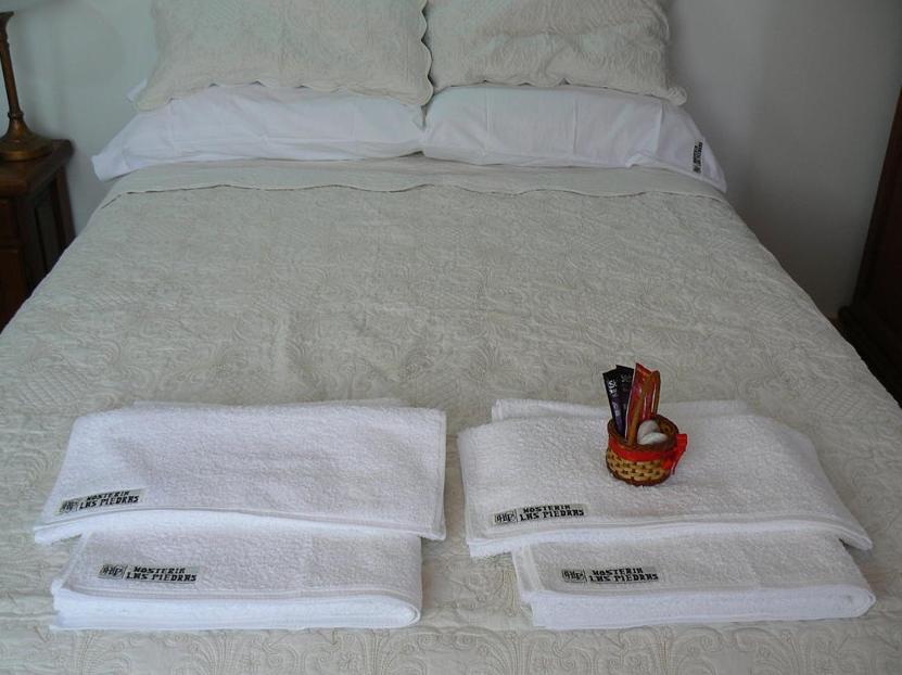 Quadruple Room with Private Bathroom photo 1