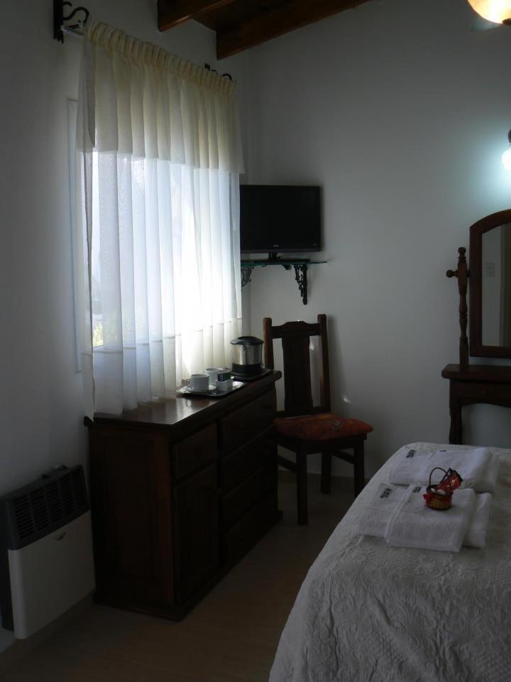 Quadruple Room with Private Bathroom photo 2