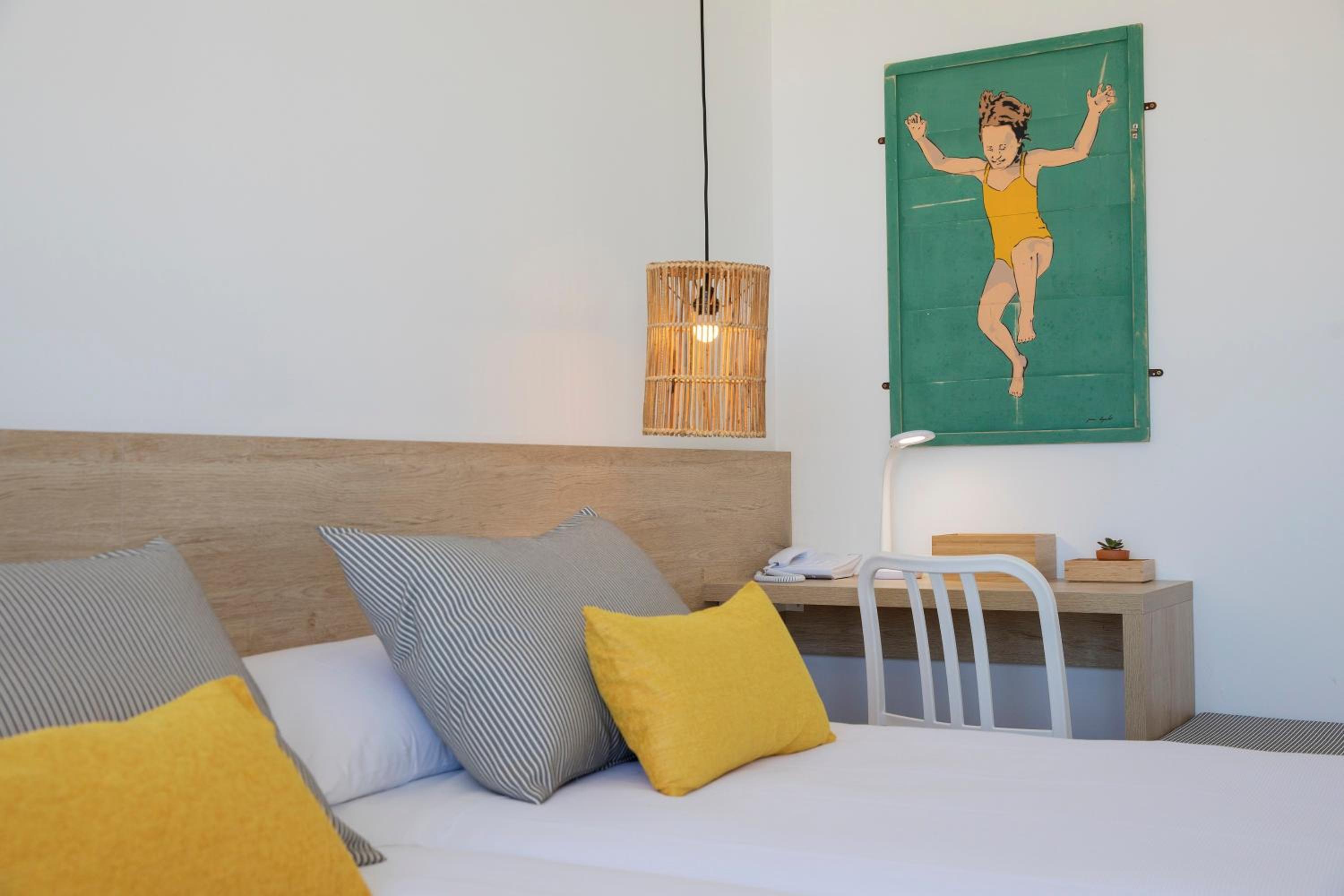 Twin Room - Photo 1
