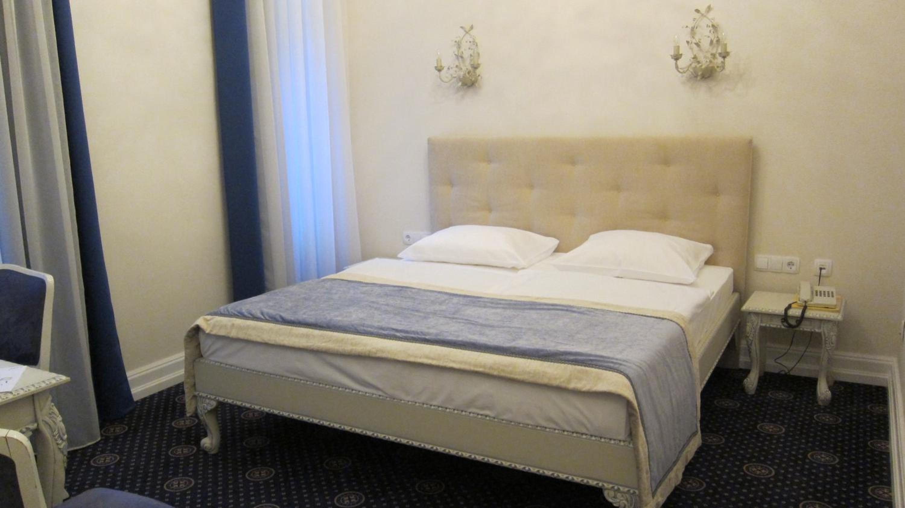 Standard Double Room photo 2