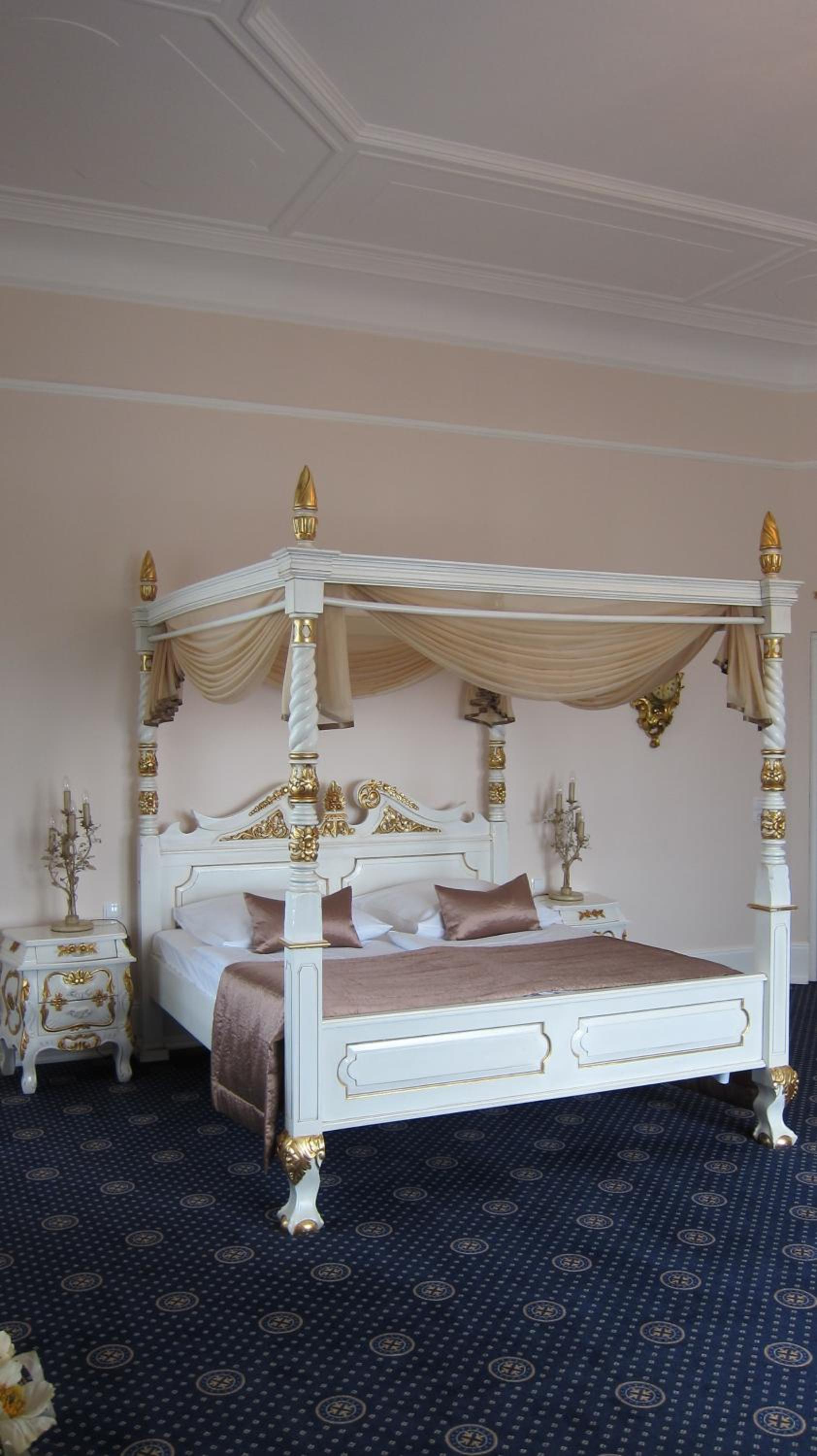 Suite - Photo 4