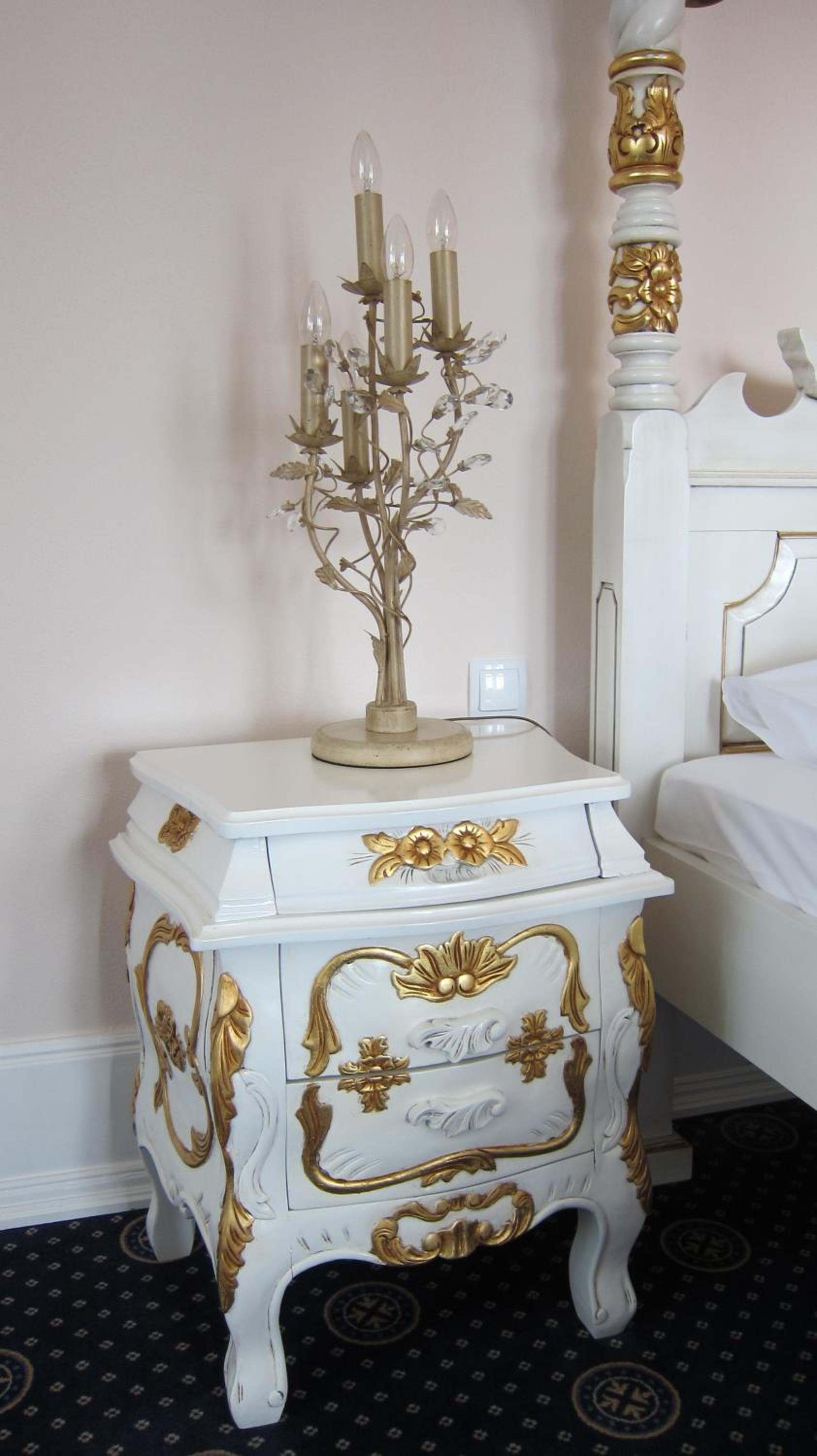 Suite - Photo 5