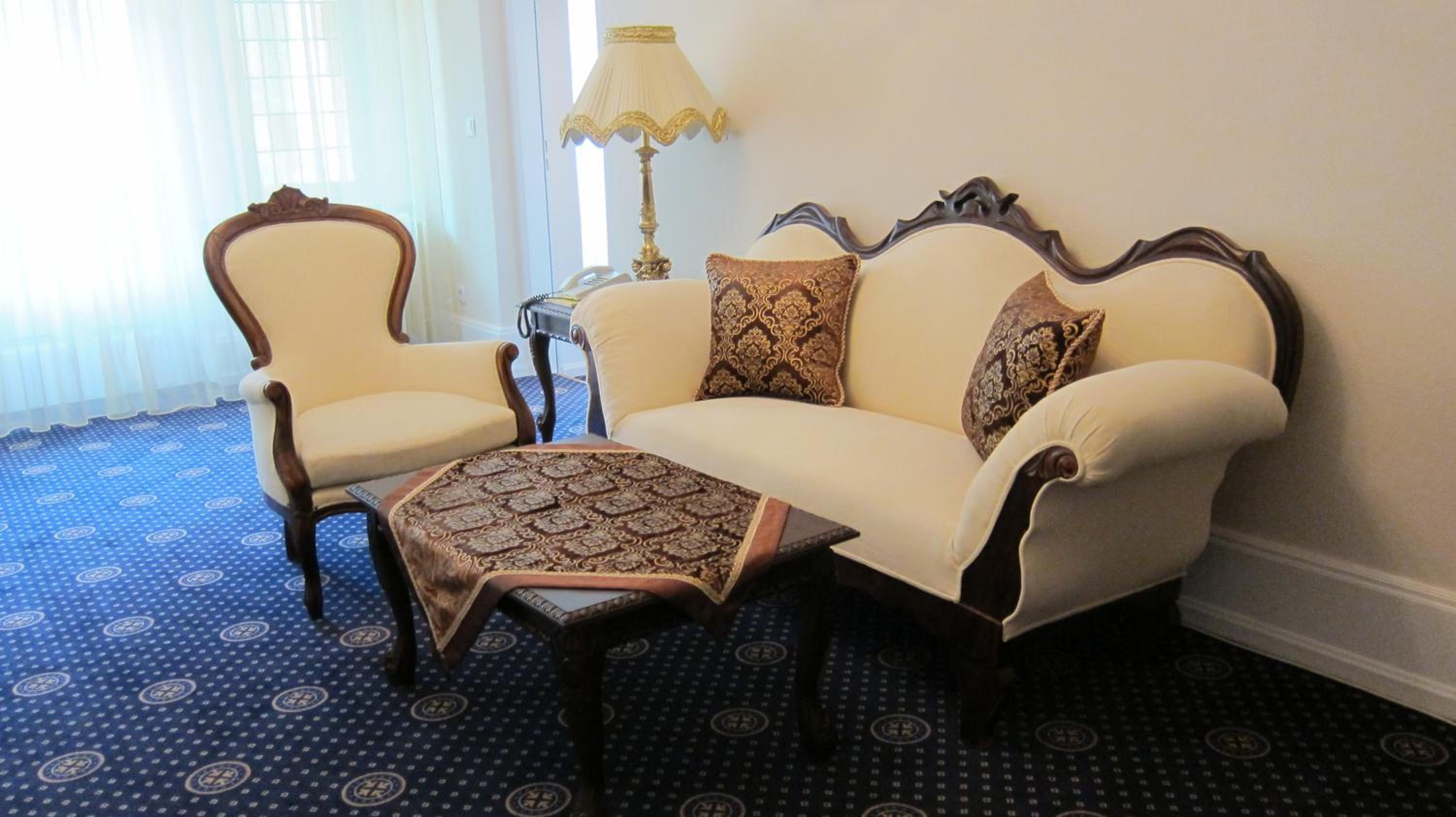 Suite - Photo 8