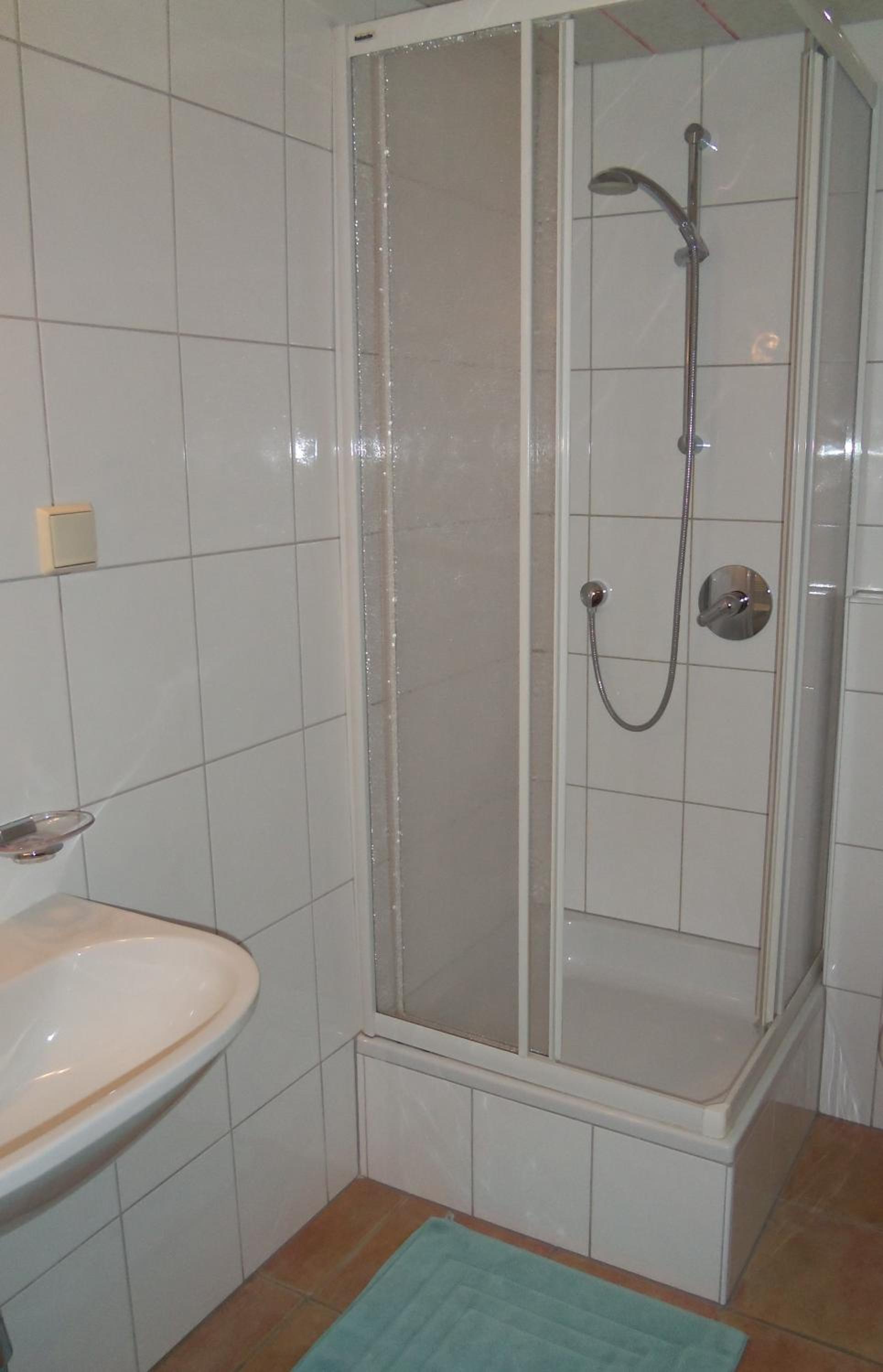 Double Room with Balcony - Photo 21