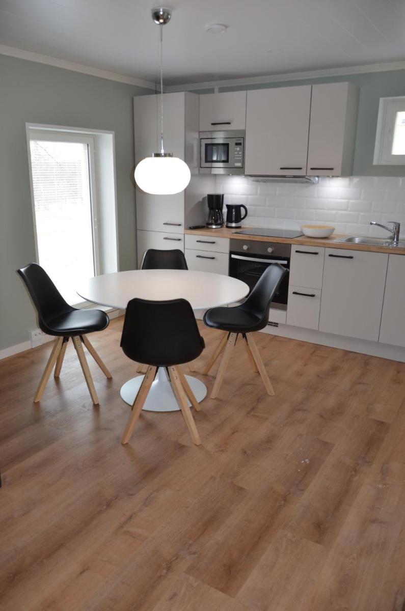 Two-Bedroom Apartment - Photo 2