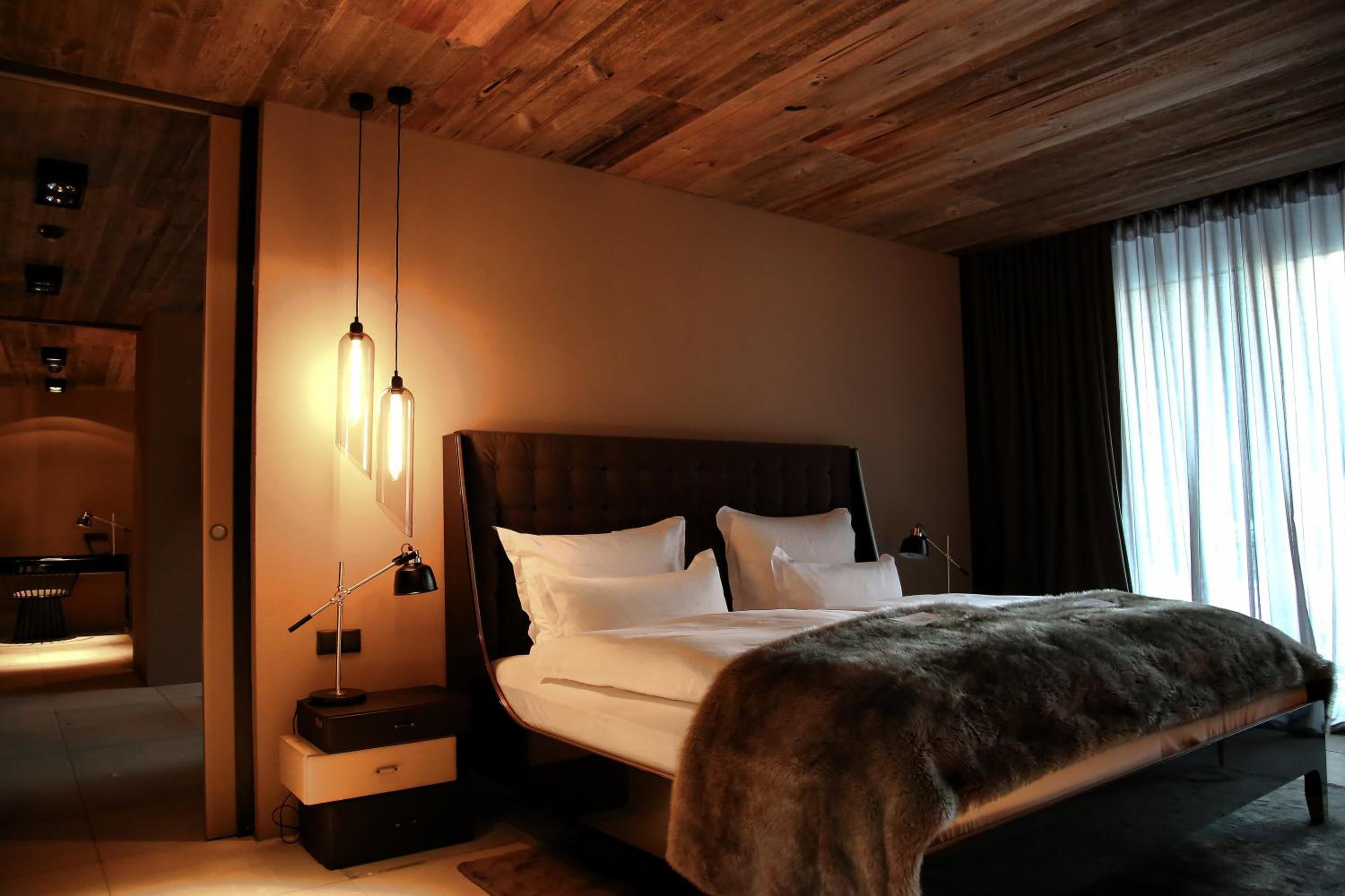 Deluxe Junior Suite photo 2