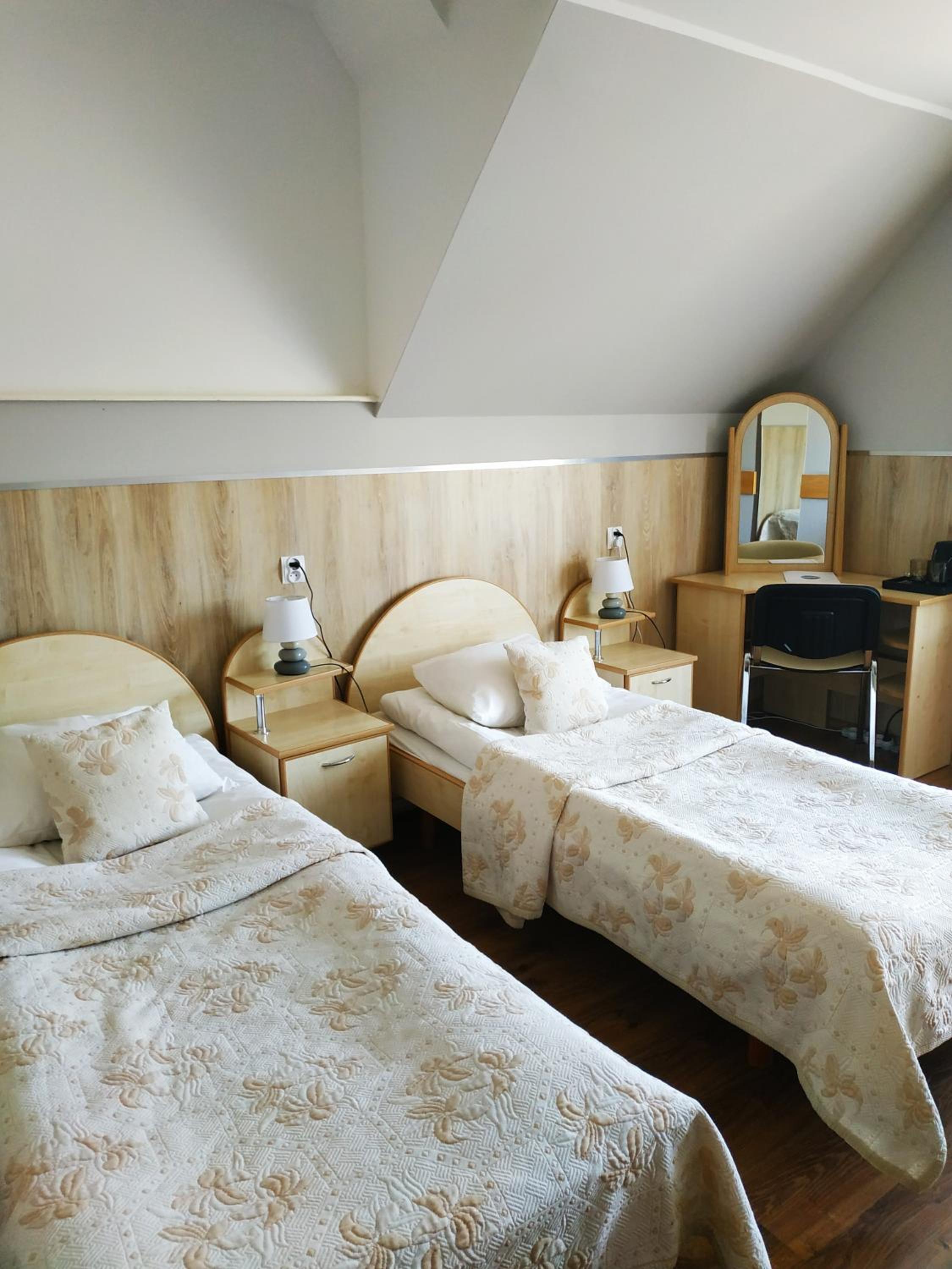 Twin Room with Balcony photo 2