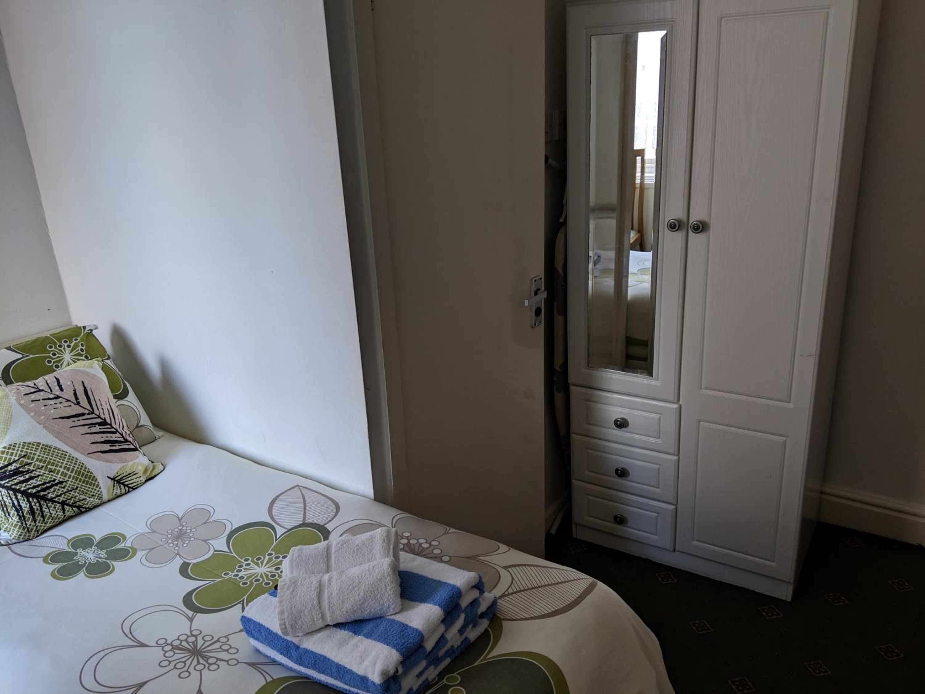 Budget Twin Room