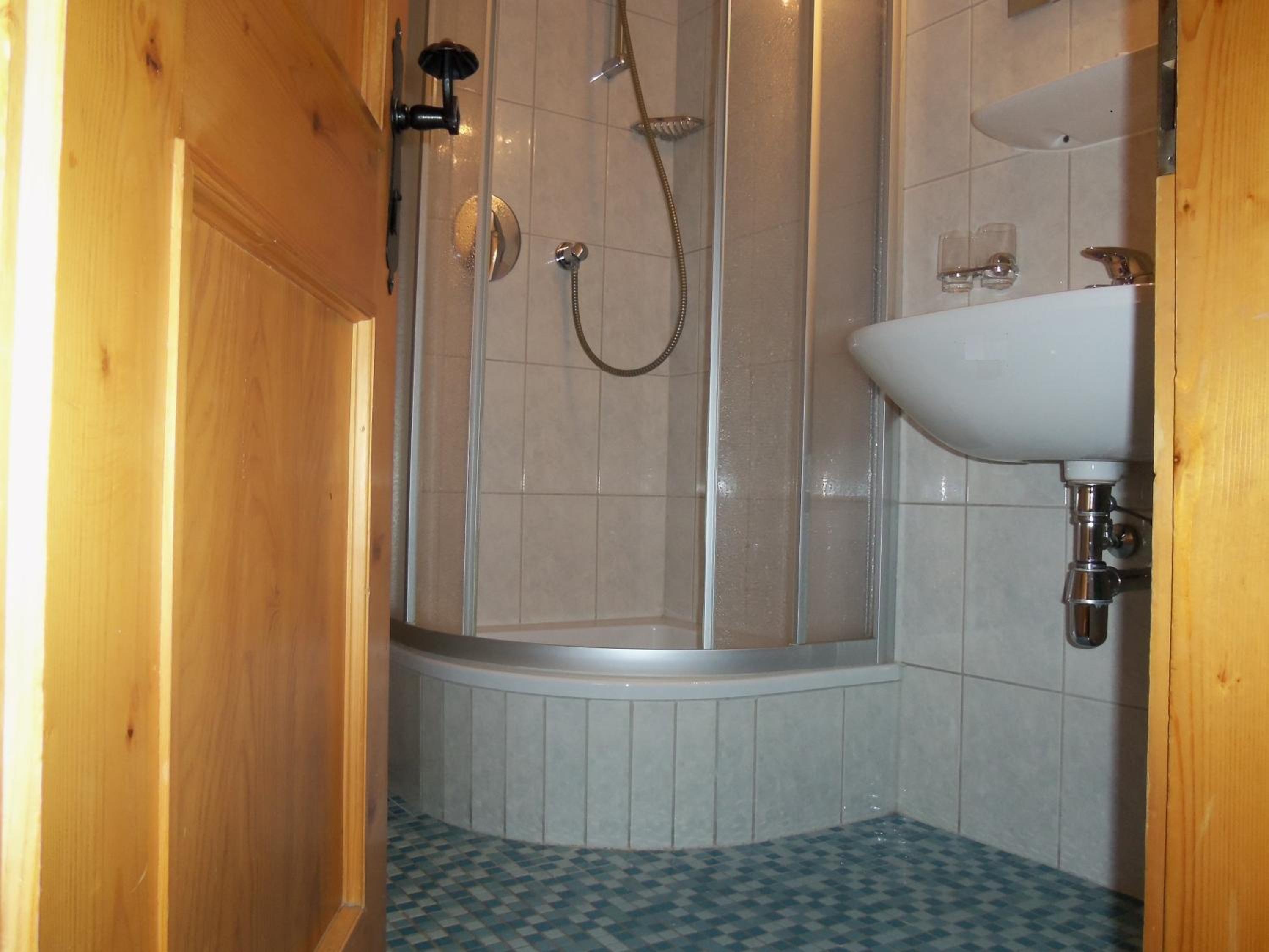 Double Room - Photo 8