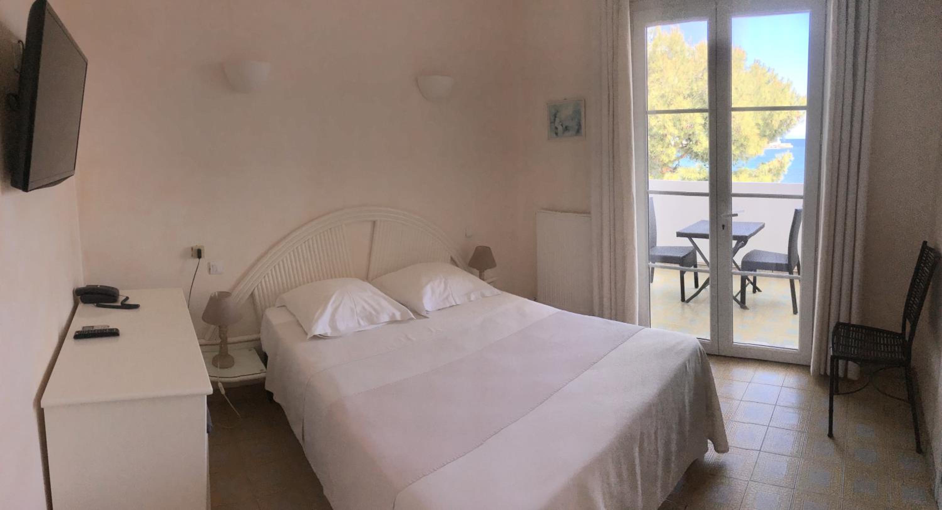 Double Room with Sea View and Balcony