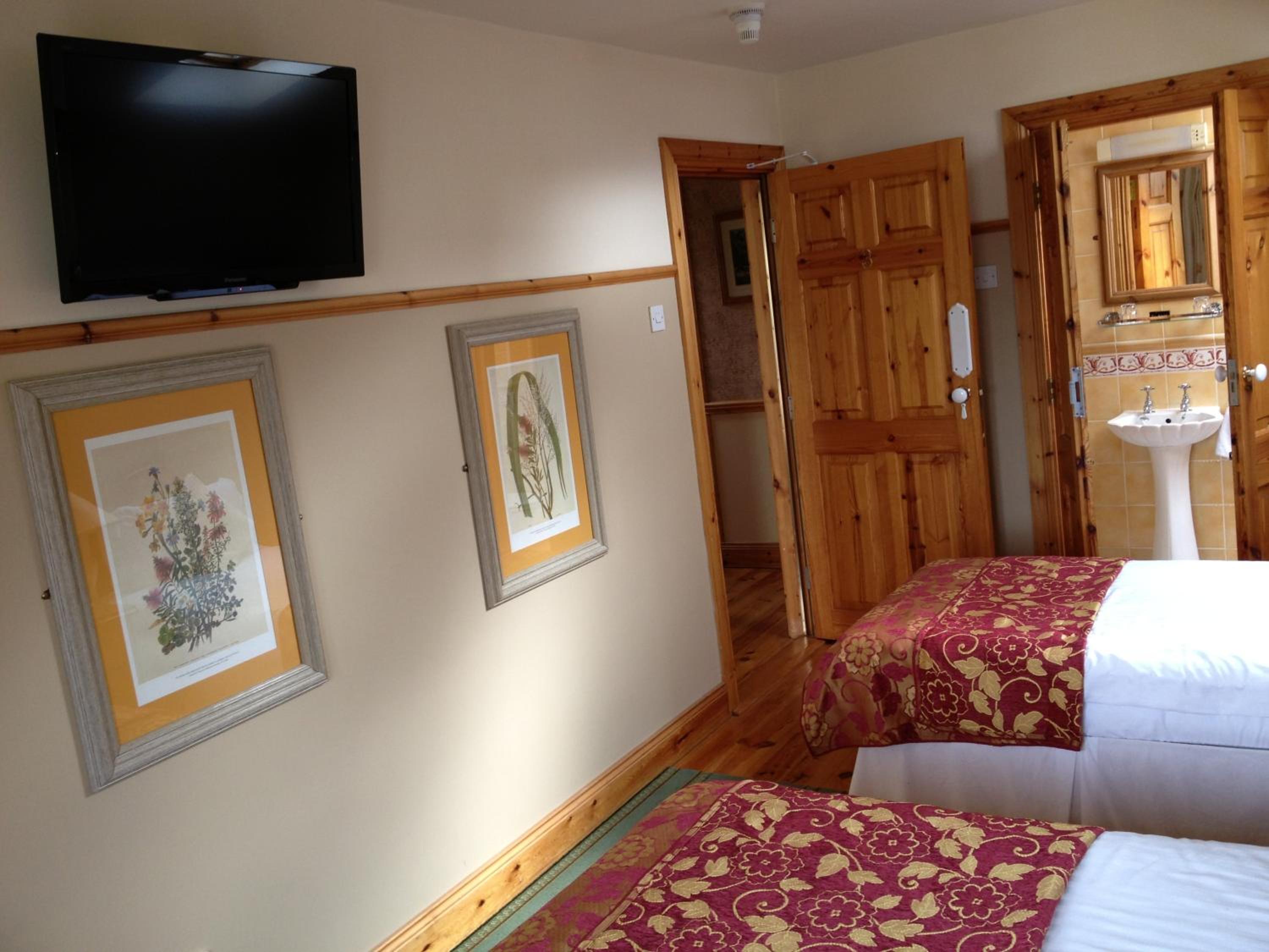 Standard Triple Room photo 3