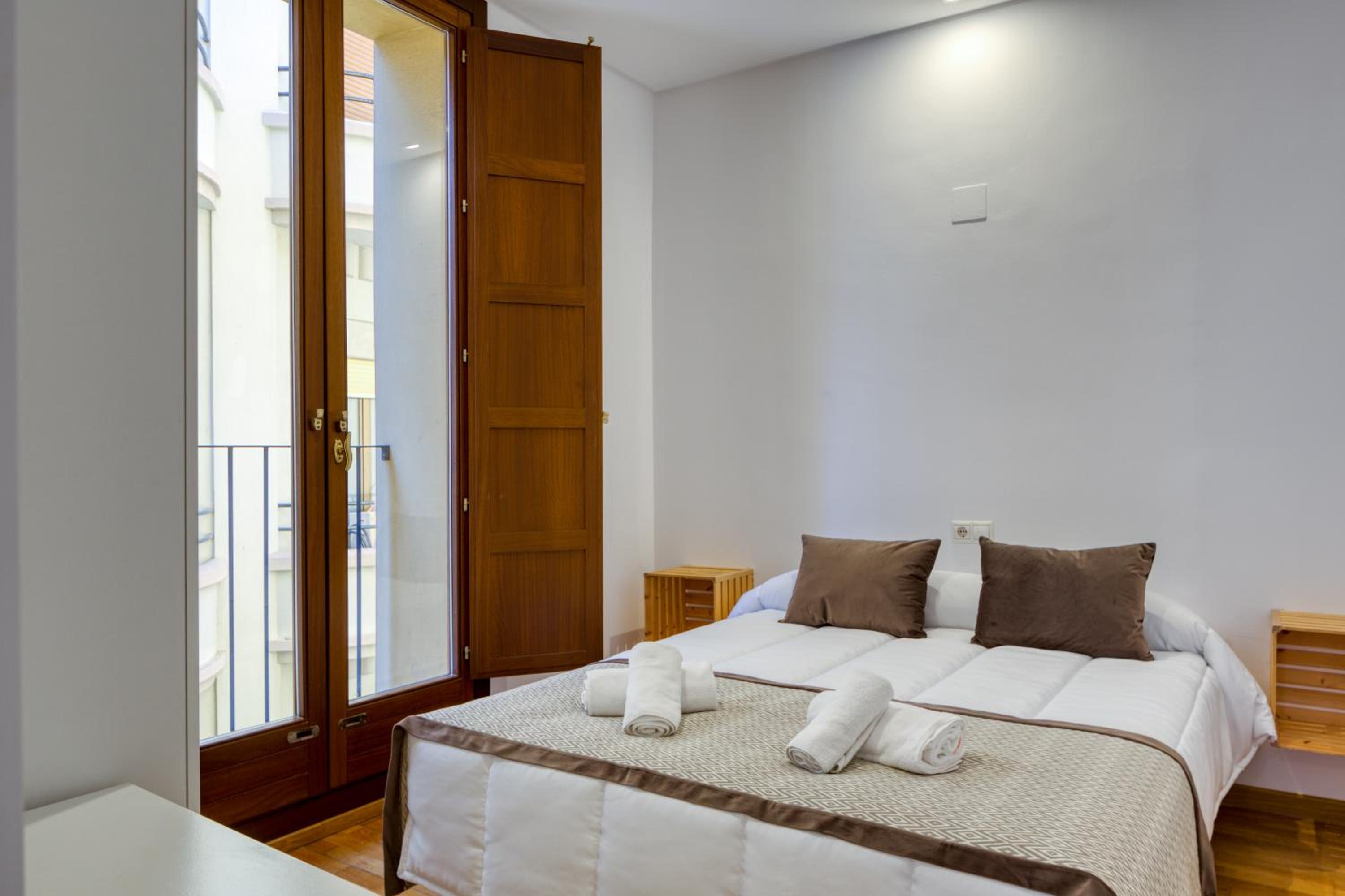 Apartamento de dos habitaciones con balcón