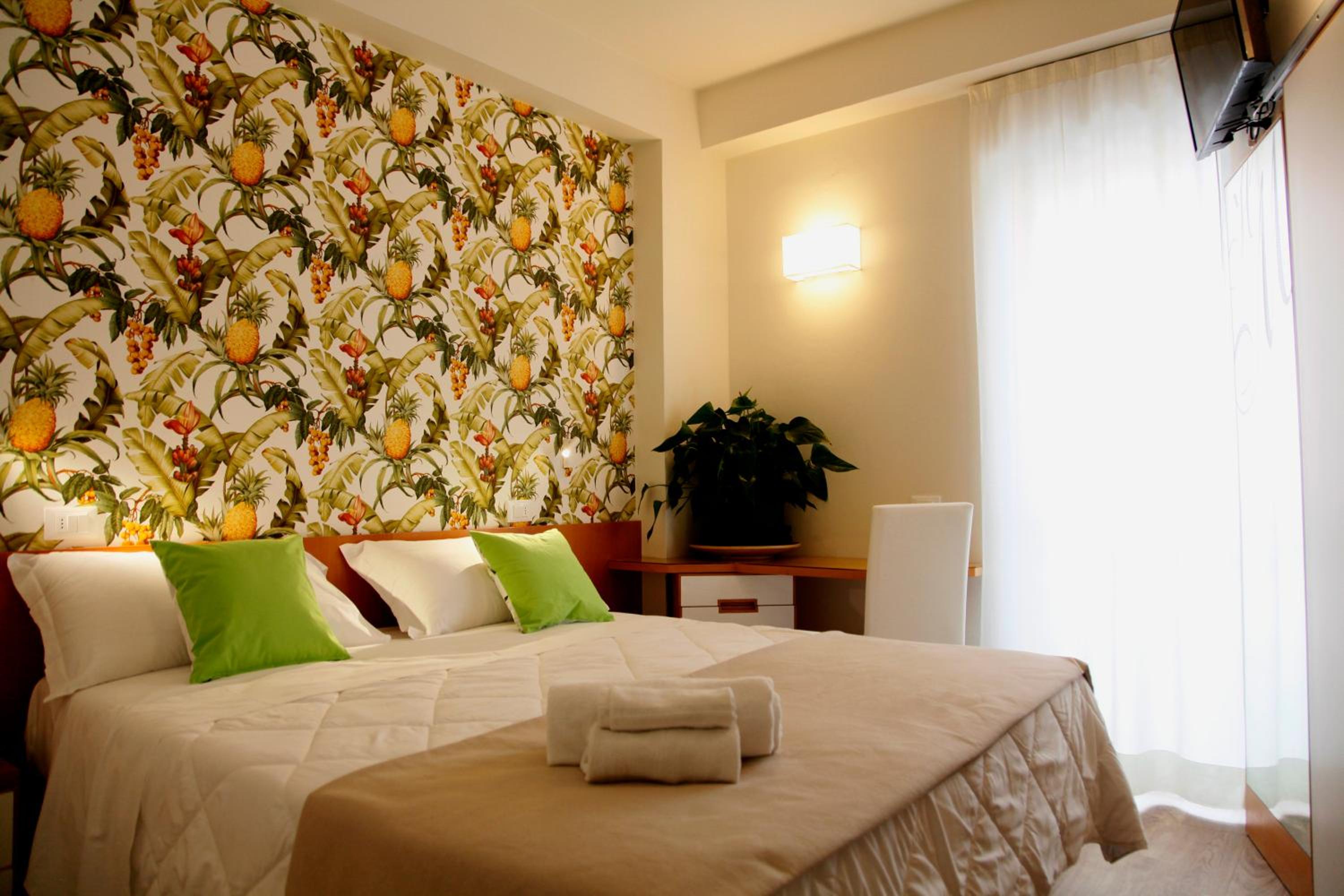 Superior Double Room with Sea View - Photo 4