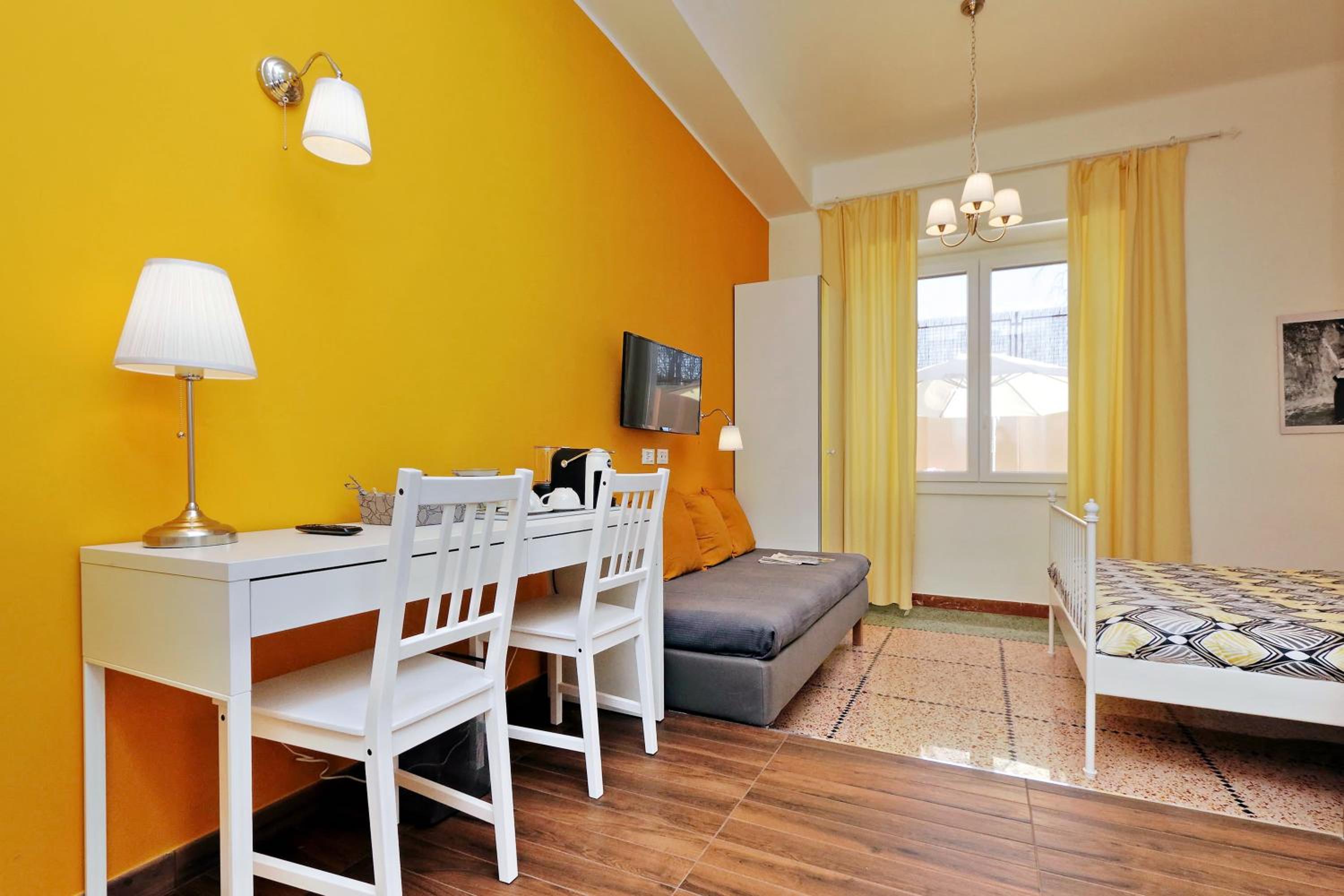 Large Double Room with Garden View photo 3