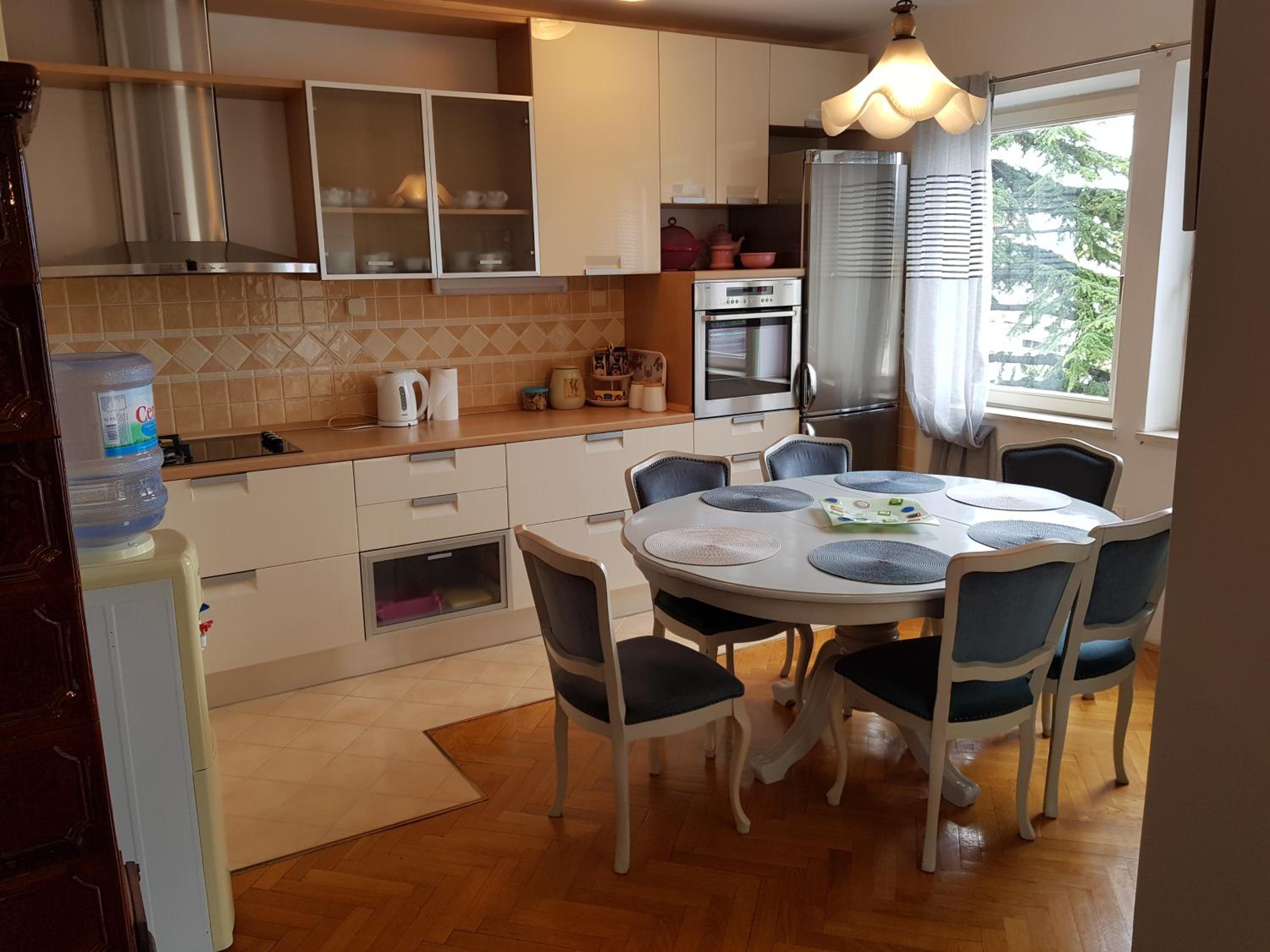 Two-Bedroom Apartment - Photo 33