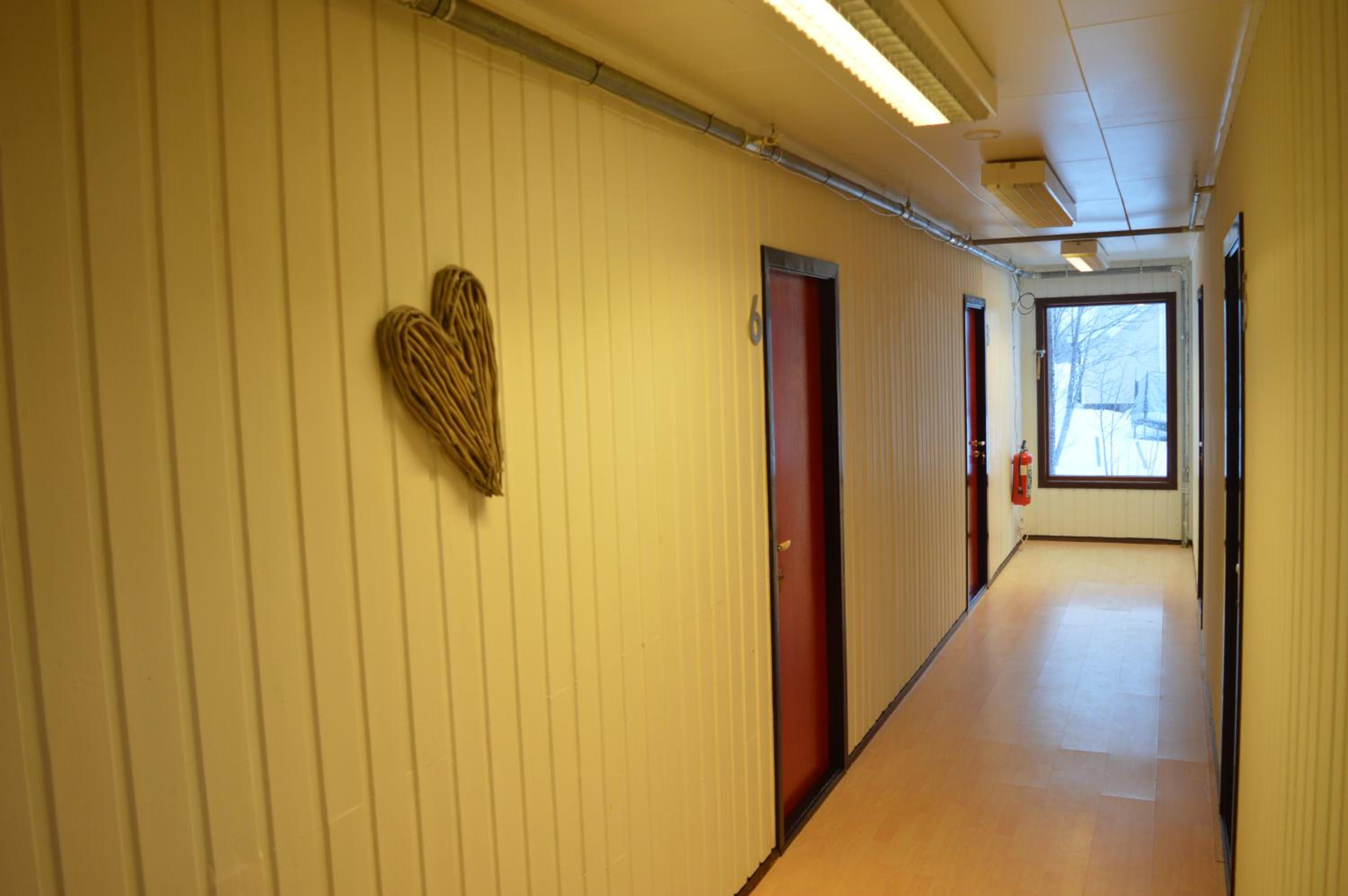Twin Room with Bathroom - Photo 5