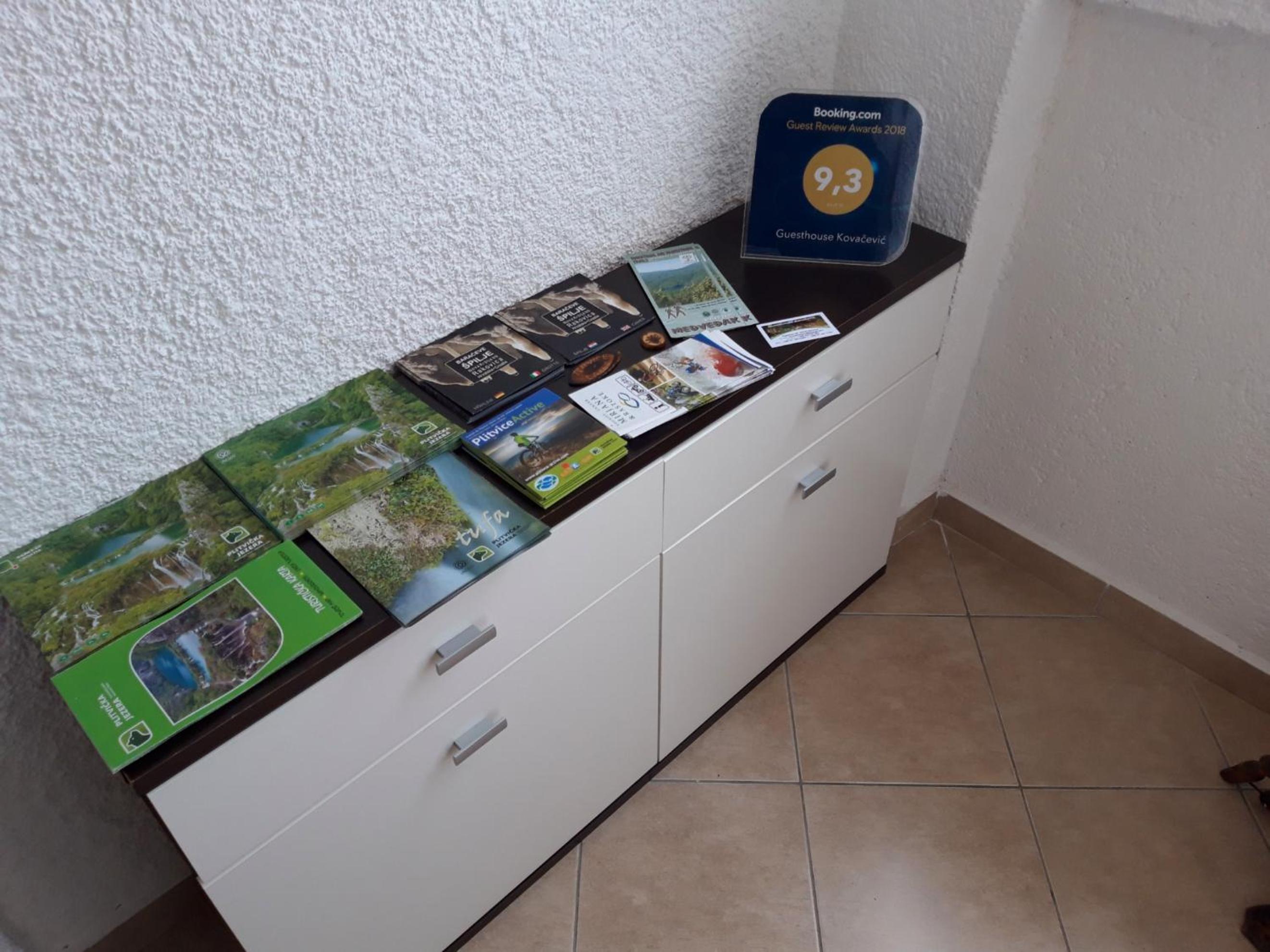 Double Room - Photo 2