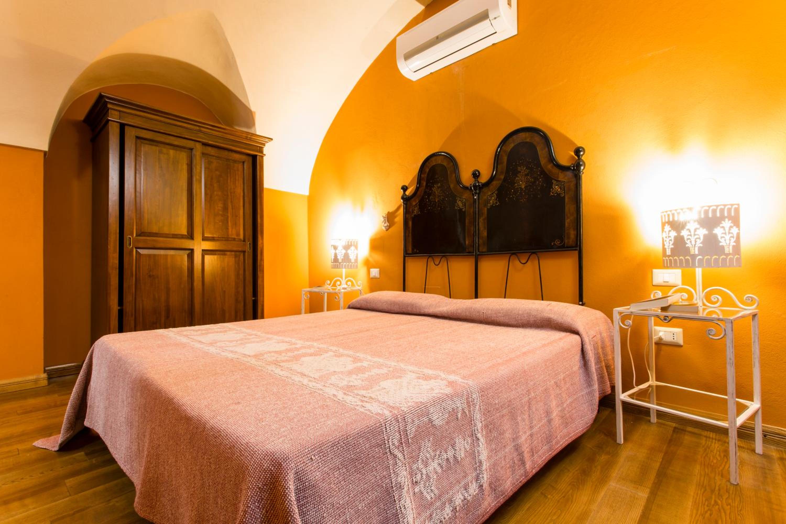 Double or Twin Room - Photo 1