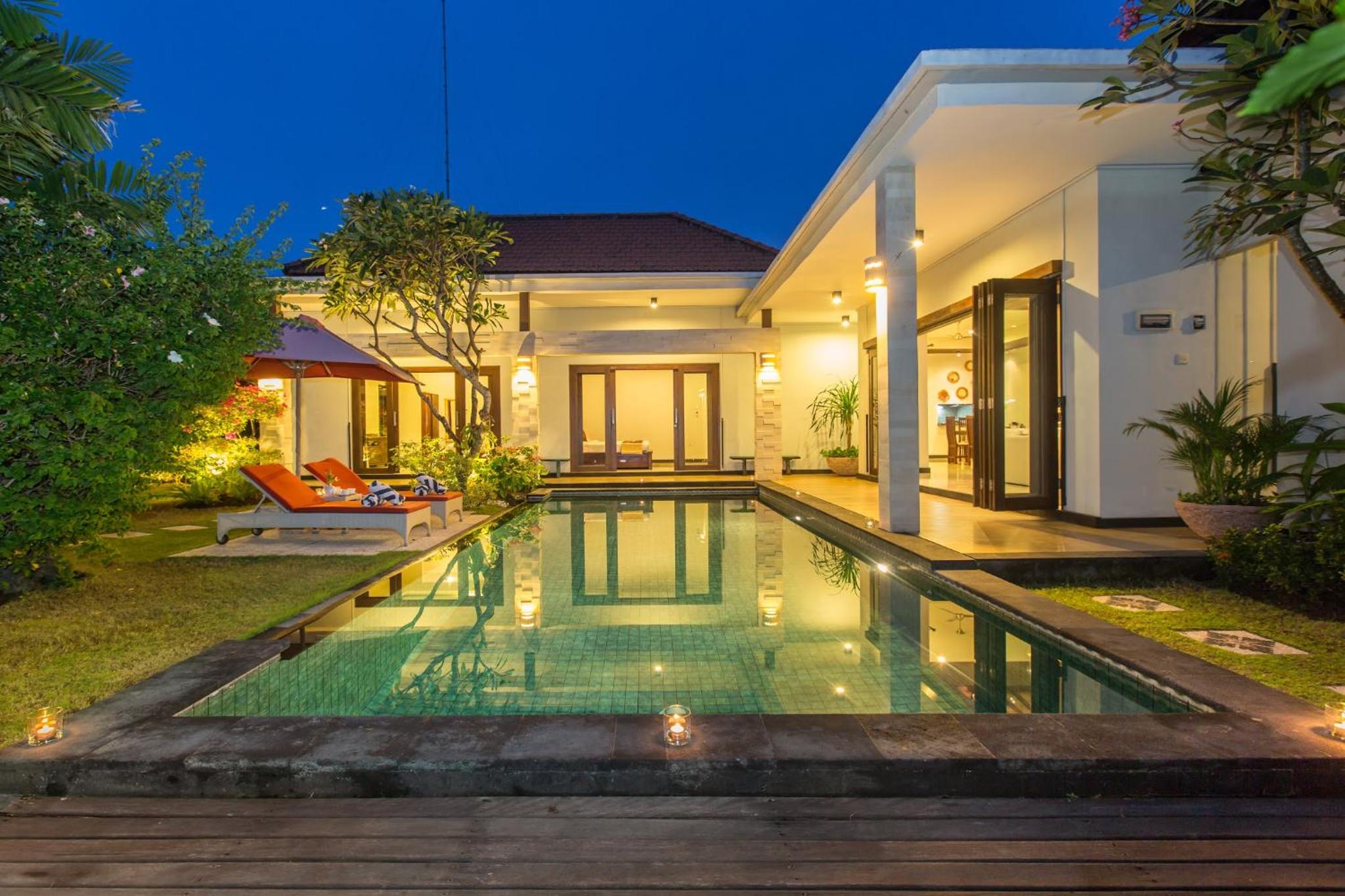 Three-Bedroom Villa - Photo 41