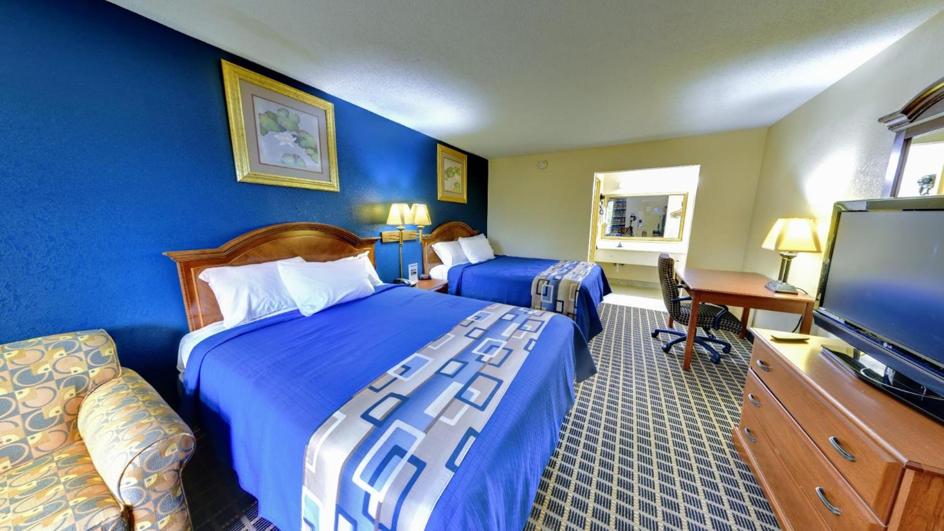 Double Room with Two Double Beds - Photo 4