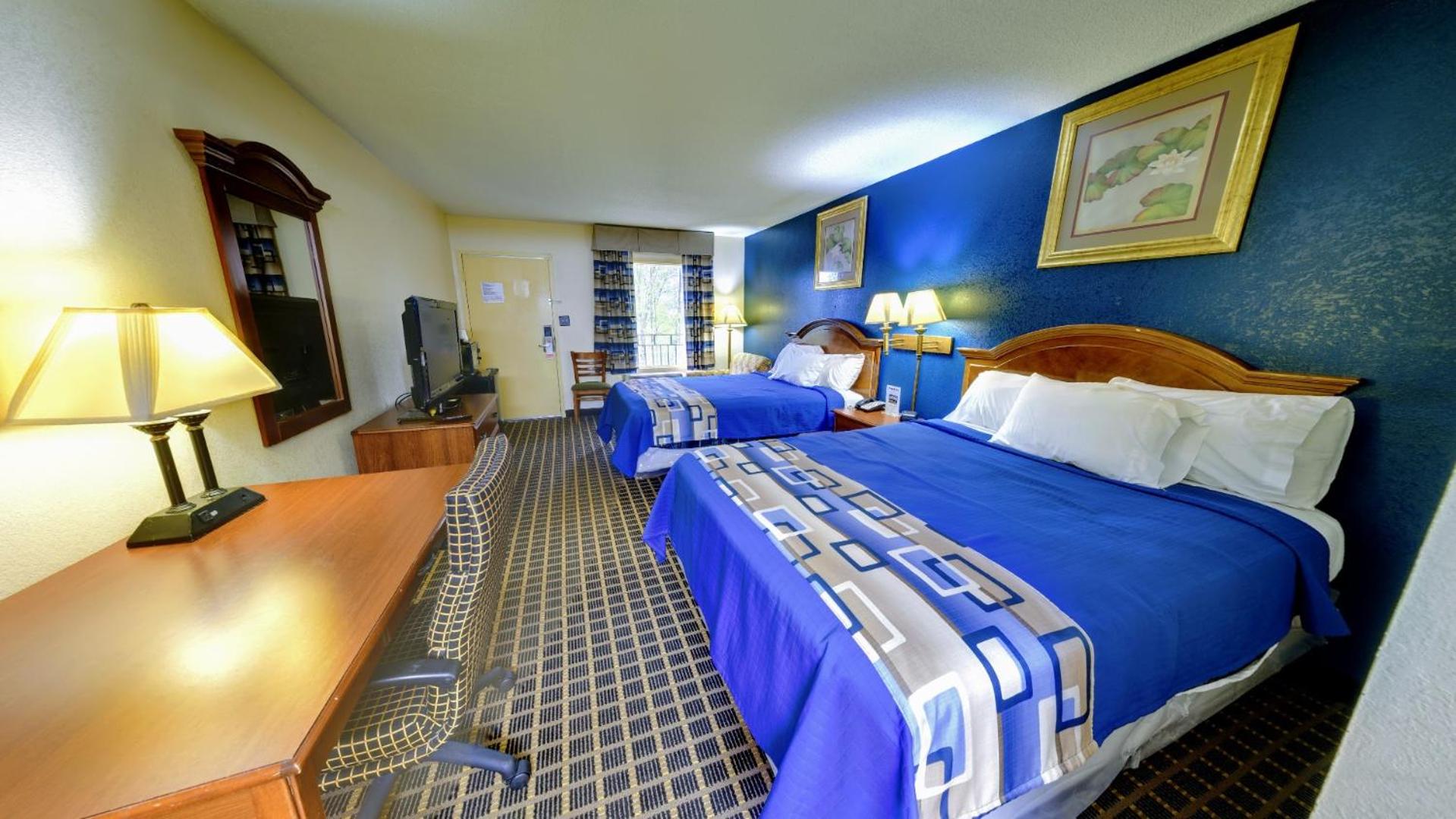 Double Room with Two Double Beds - Photo 3