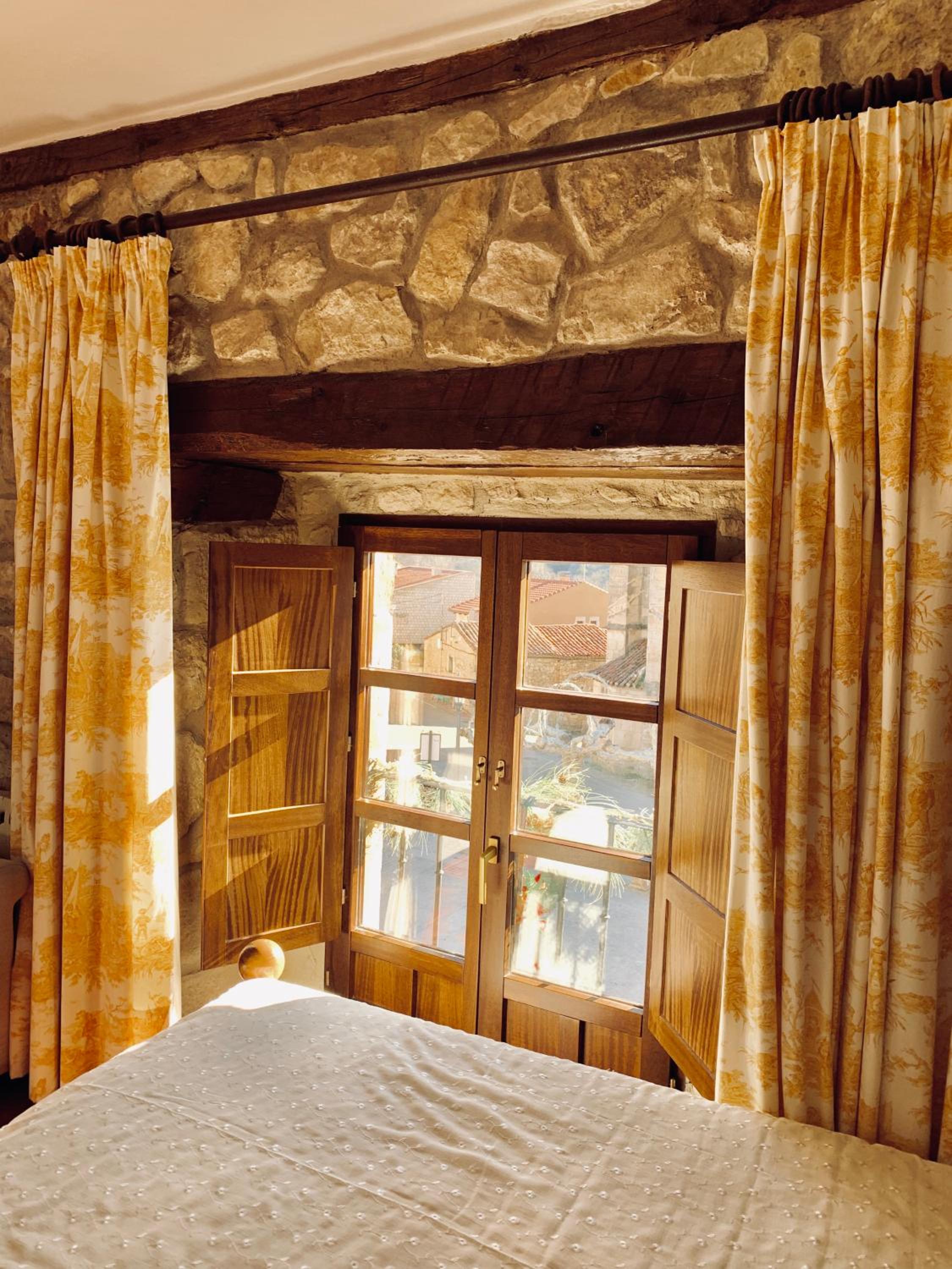 Premium Double or Twin Room with View photo 2