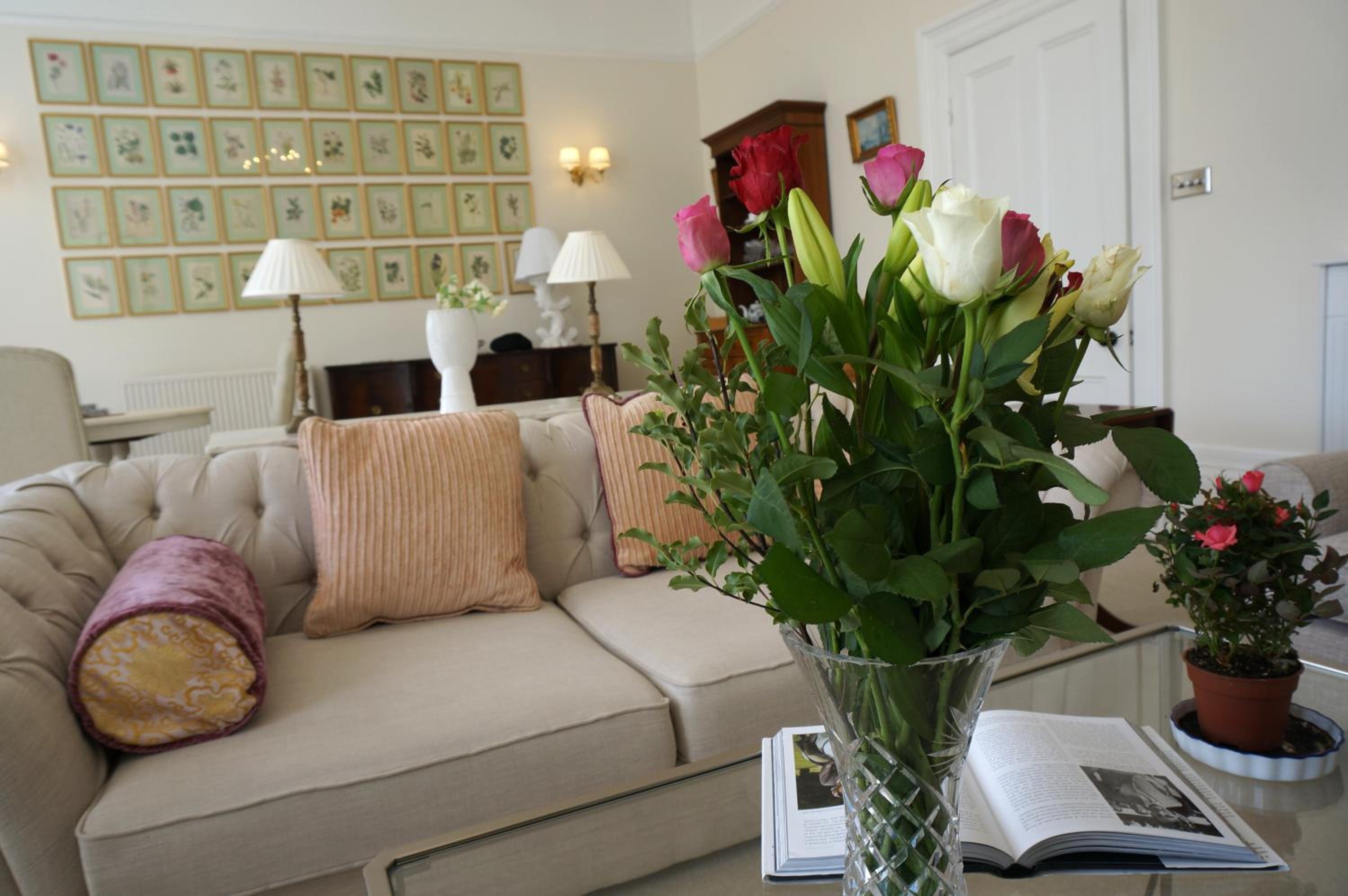 Apartment - Photo 2