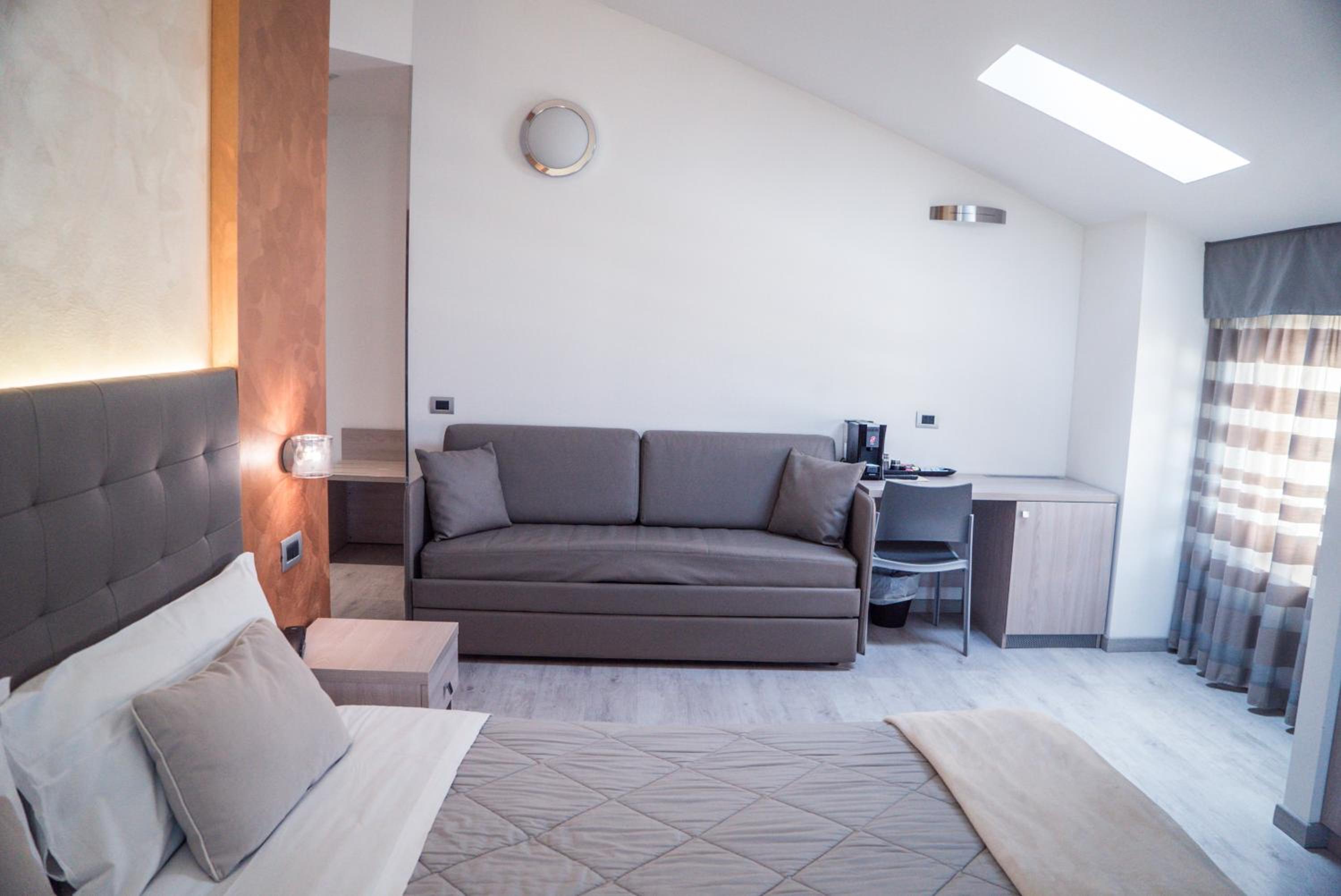 Panoramic Quadruple Room - Photo 6