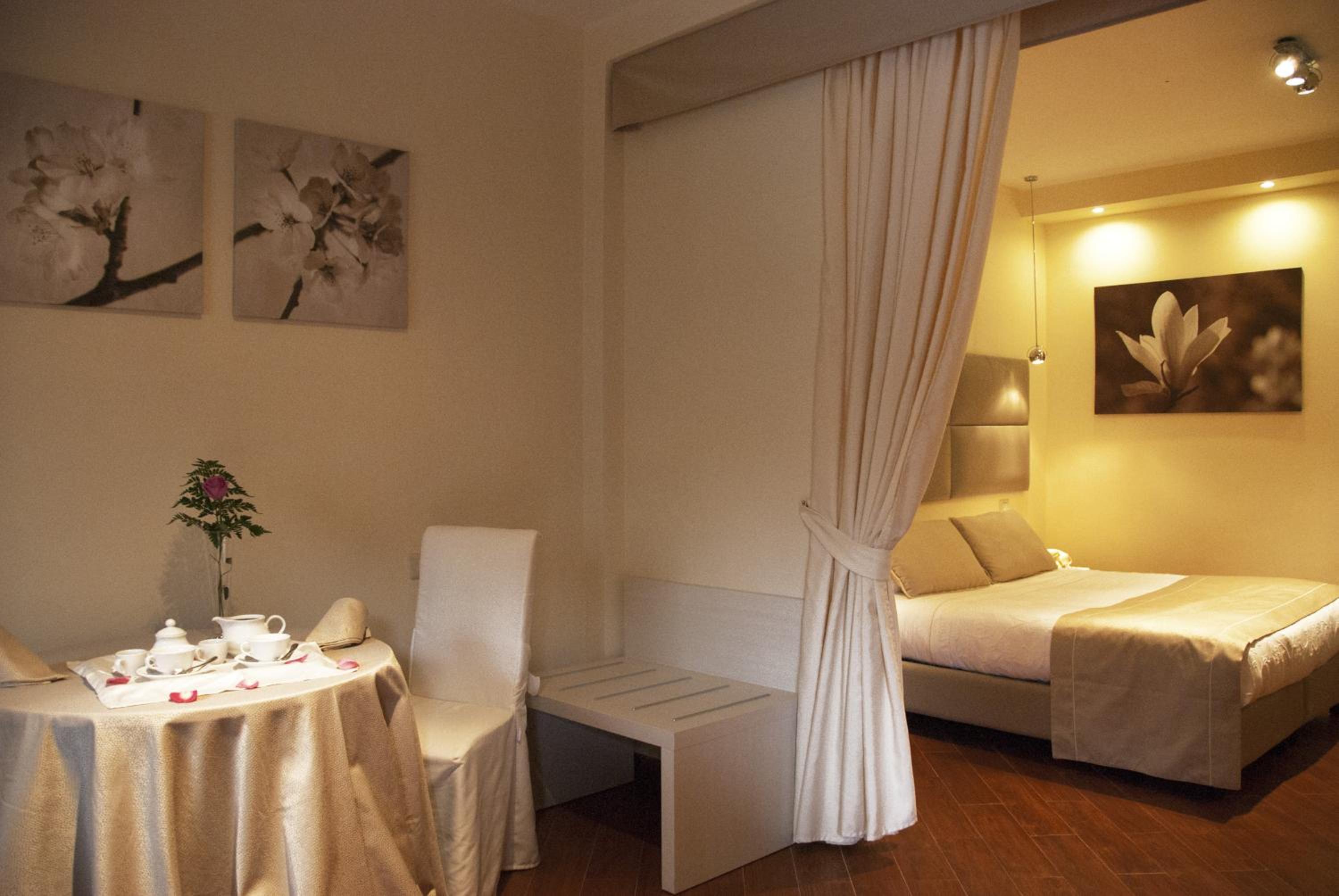 Double Room - Photo 1