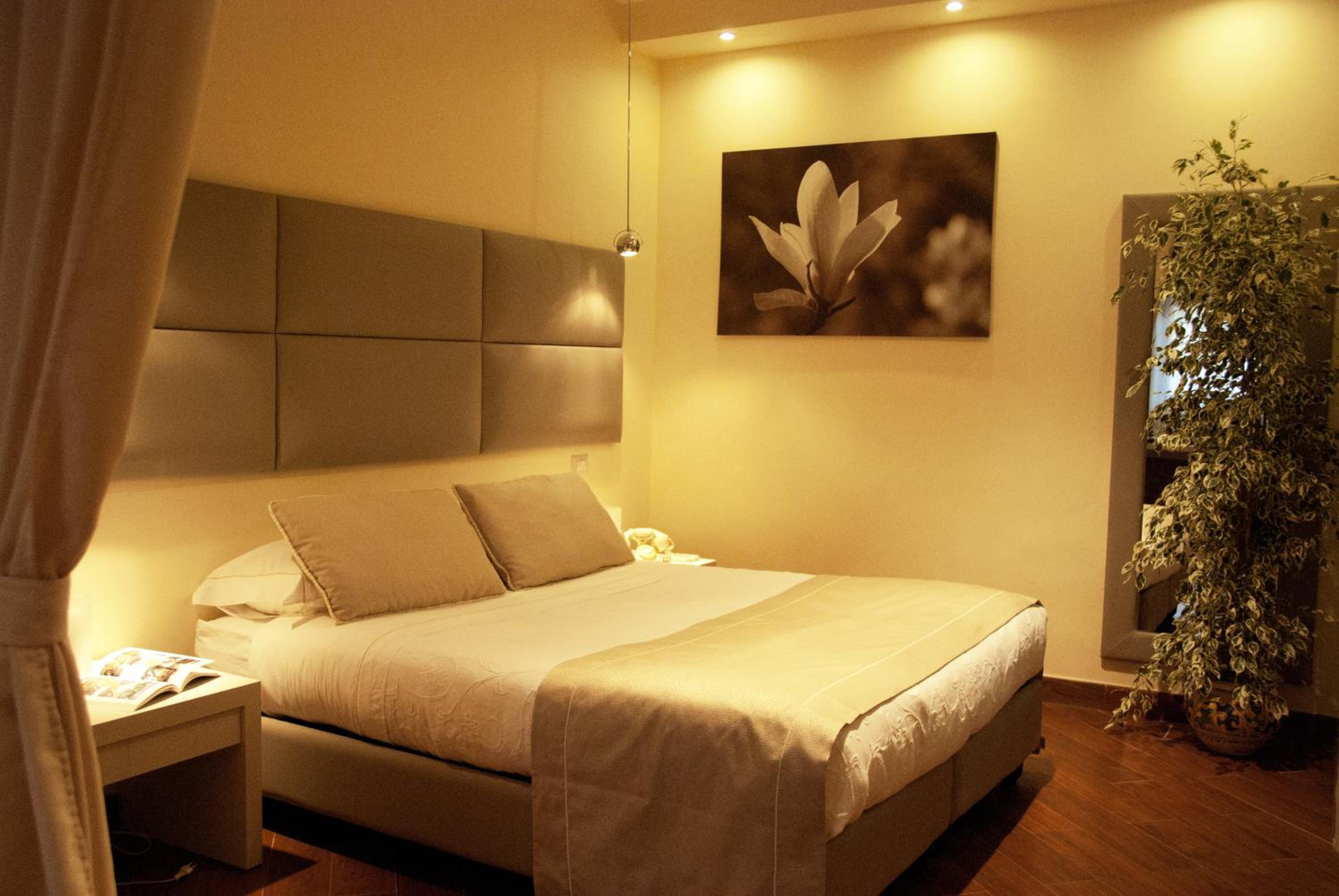 Double Room - Photo 3
