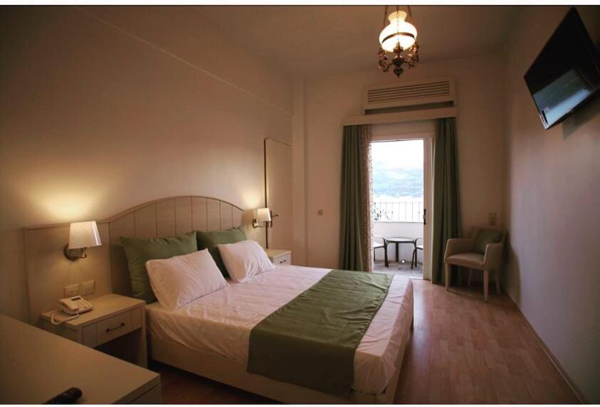 Double or Twin Room - Sea Front 2nd floor