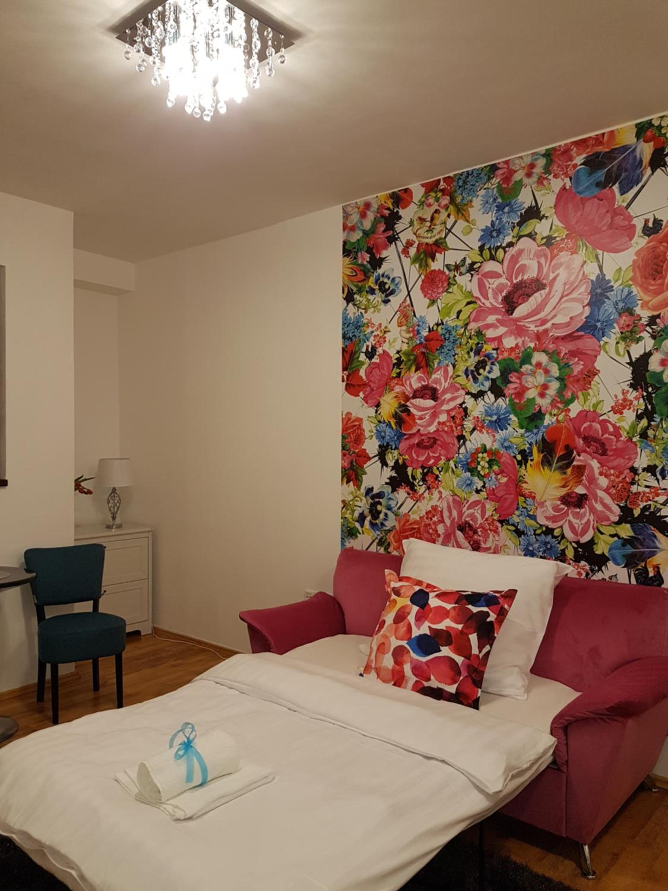 Apartment photo 2