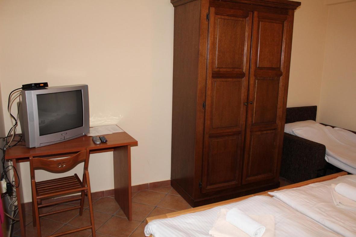 Basic Triple Room - Photo 7