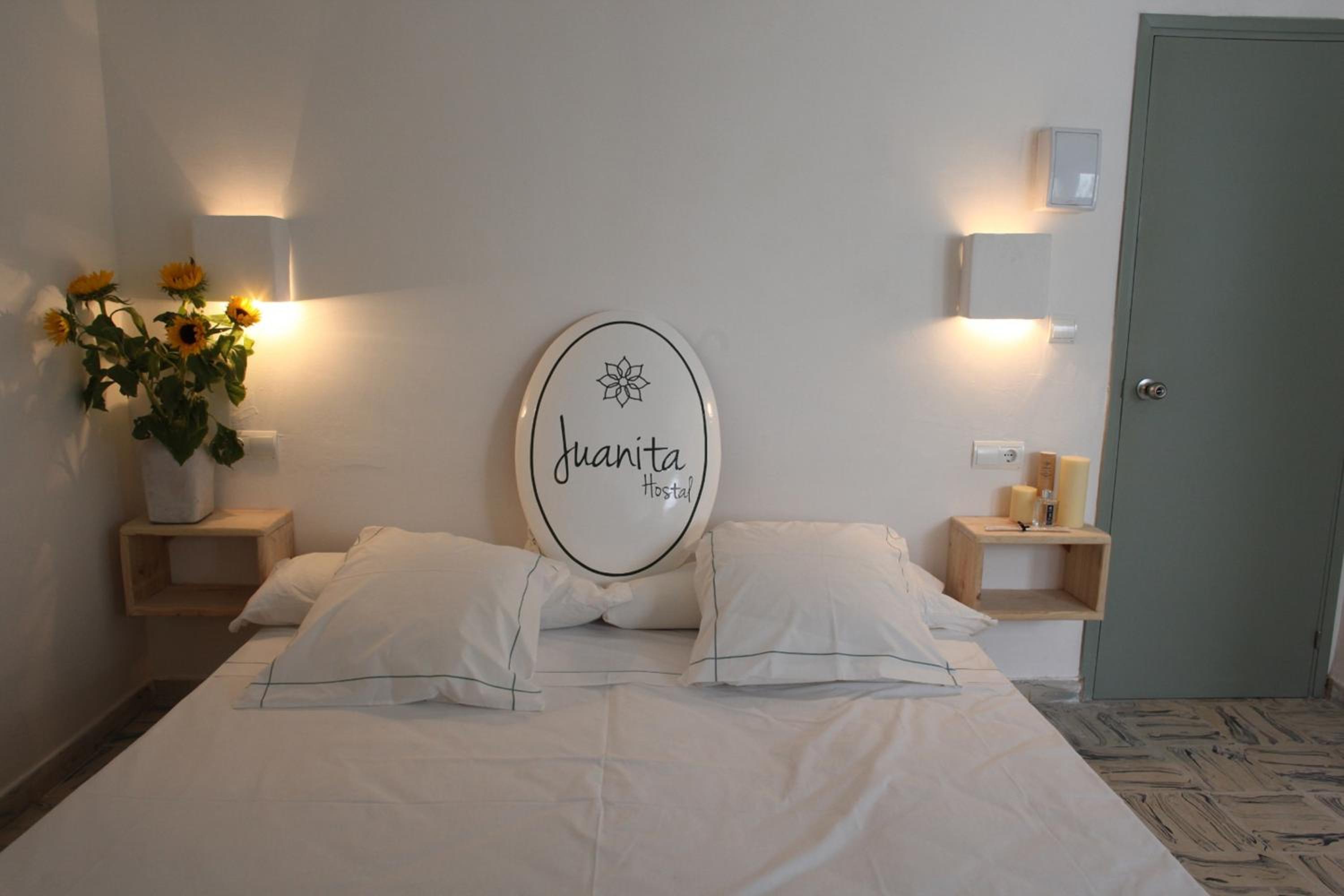 Double Room with Private Bathroom photo 3