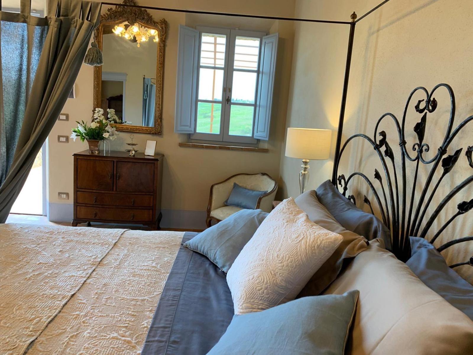 Junior Suite with Terrace - Photo 2