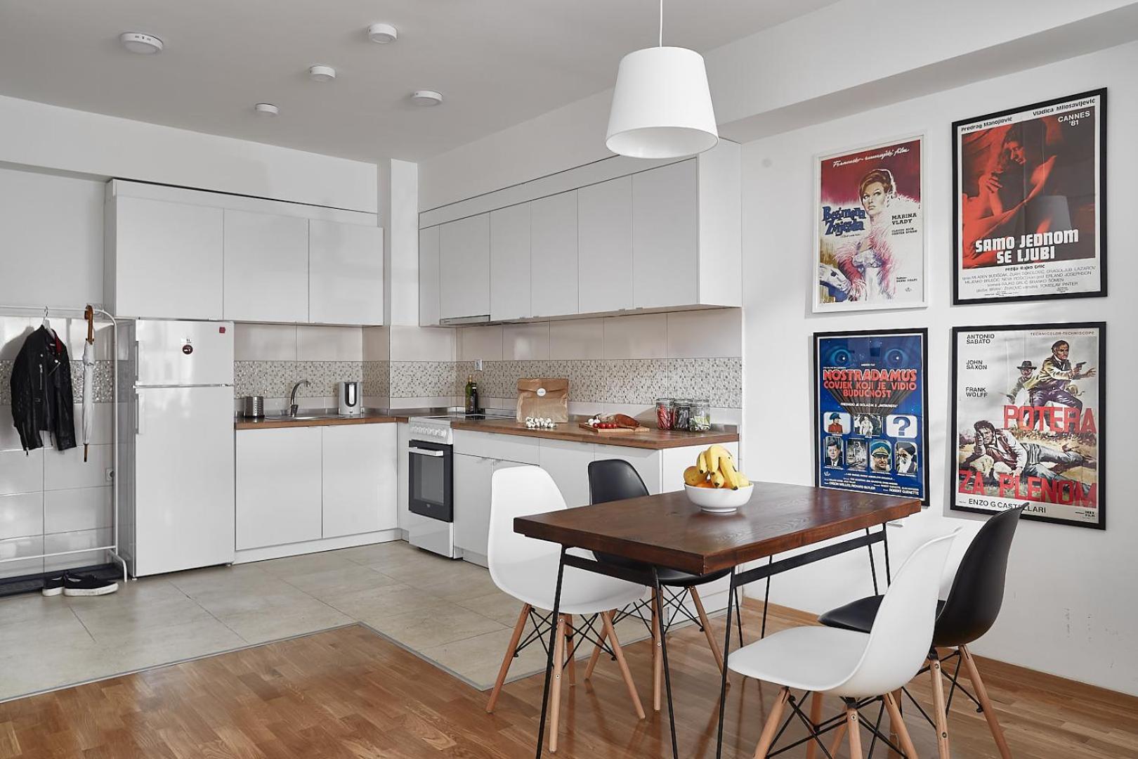 Three-Bedroom Apartment with Balcony (5 Adults + 2 Children) photo 2