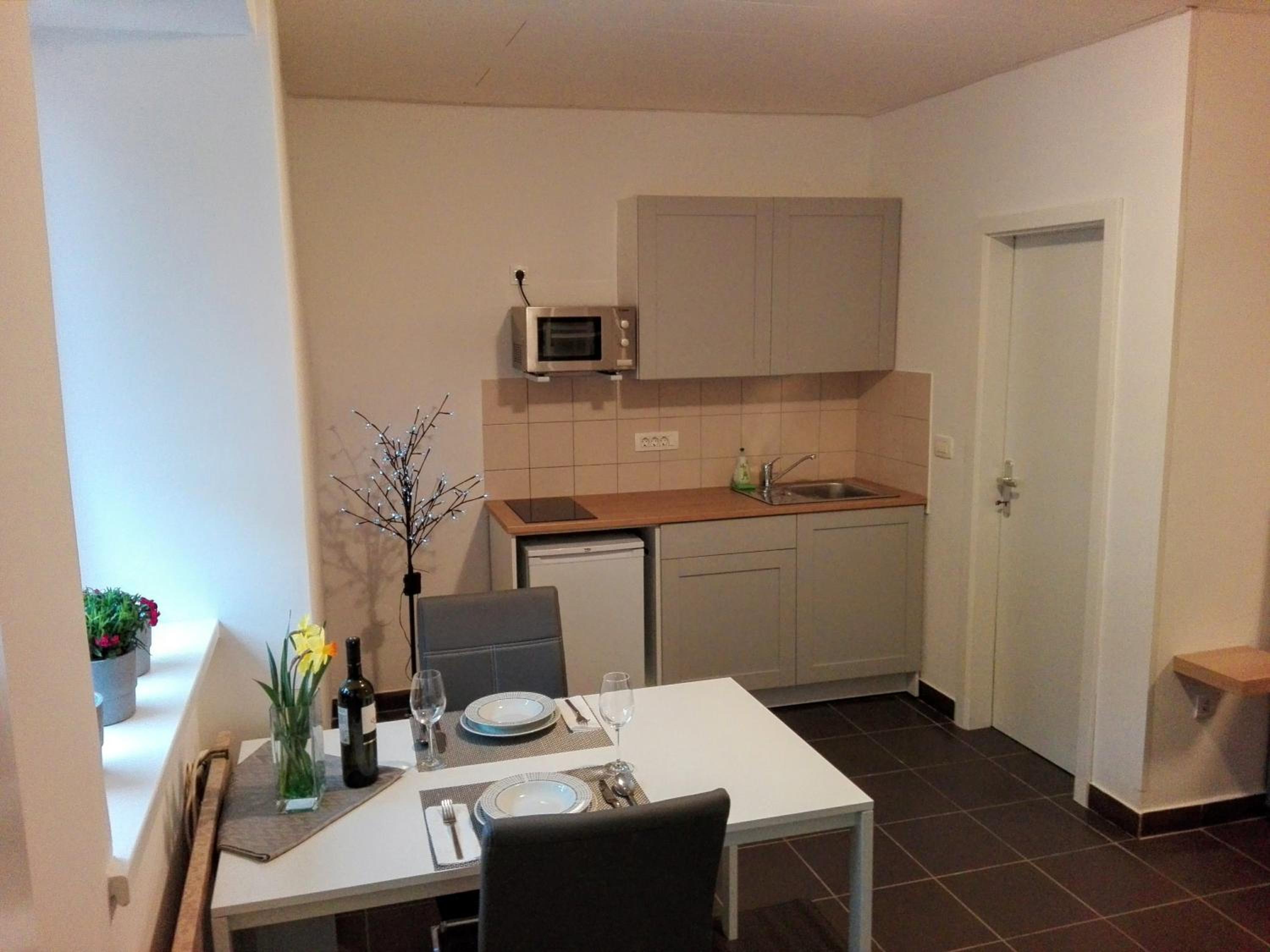 Apartment - Photo 8