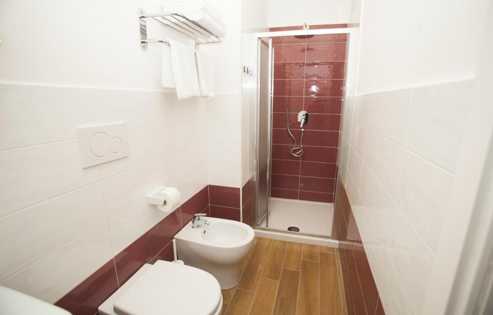 Superior Double or Twin Room - Photo 4