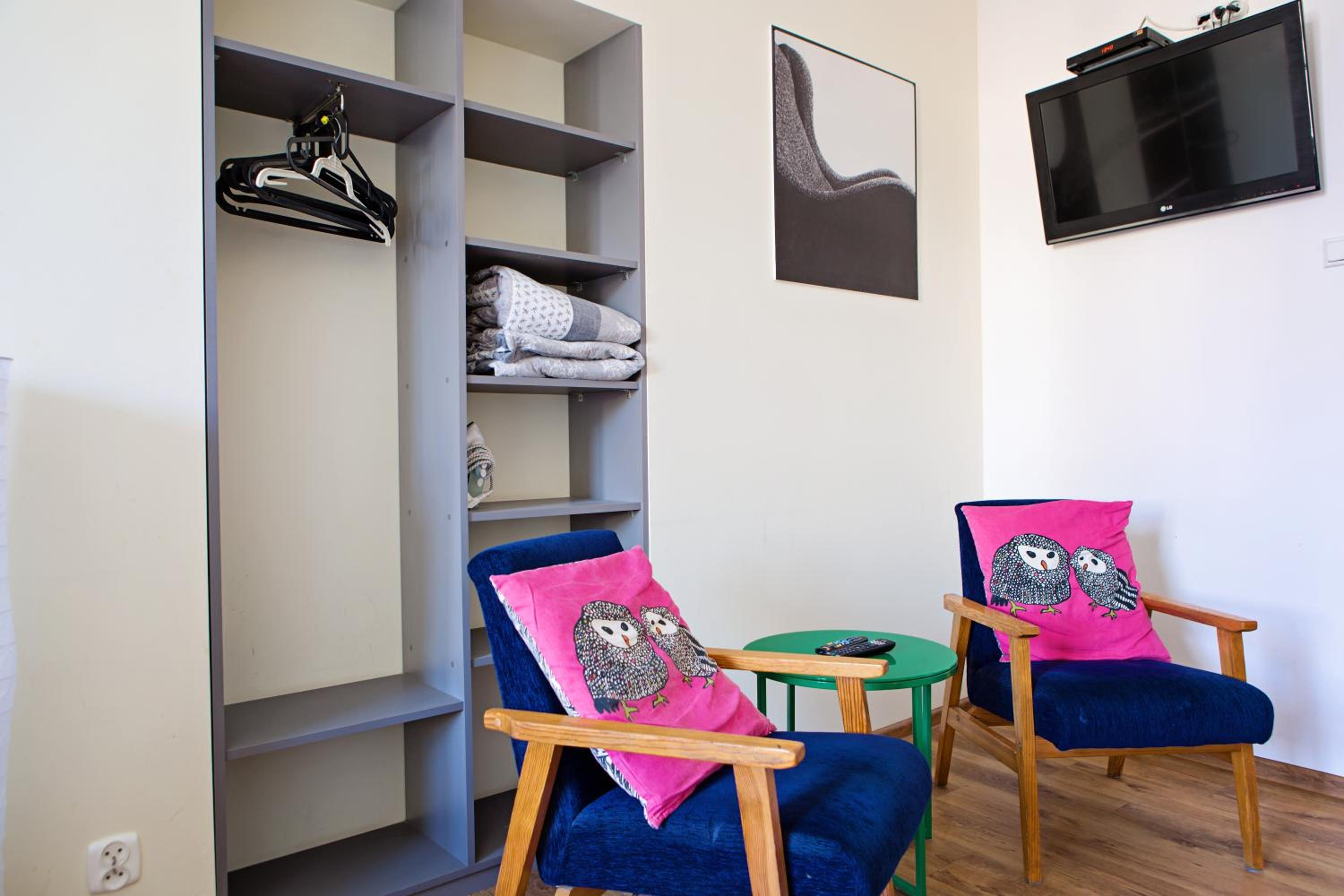 Two-Room Apartment - Photo 4