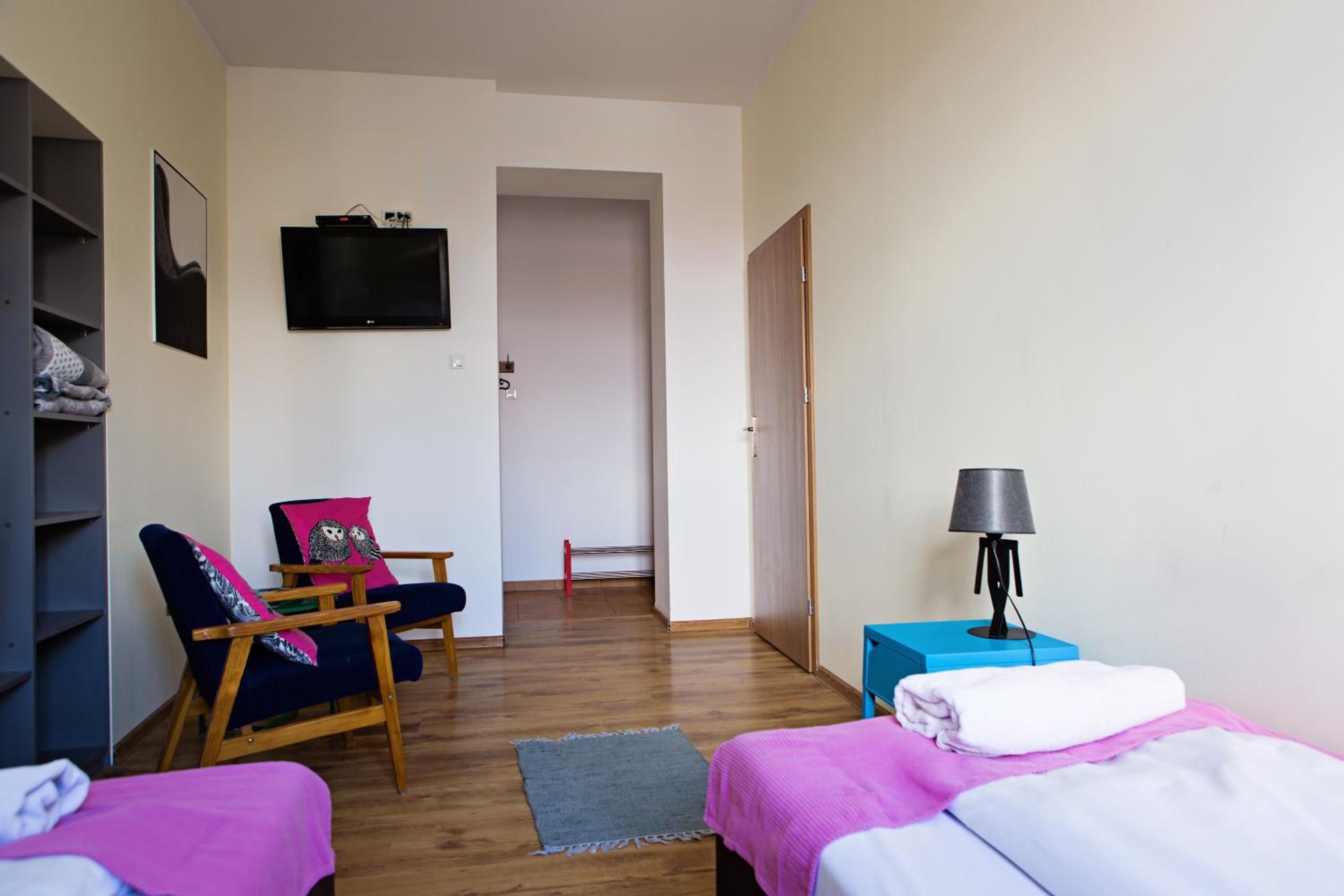 Two-Room Apartment - Photo 11