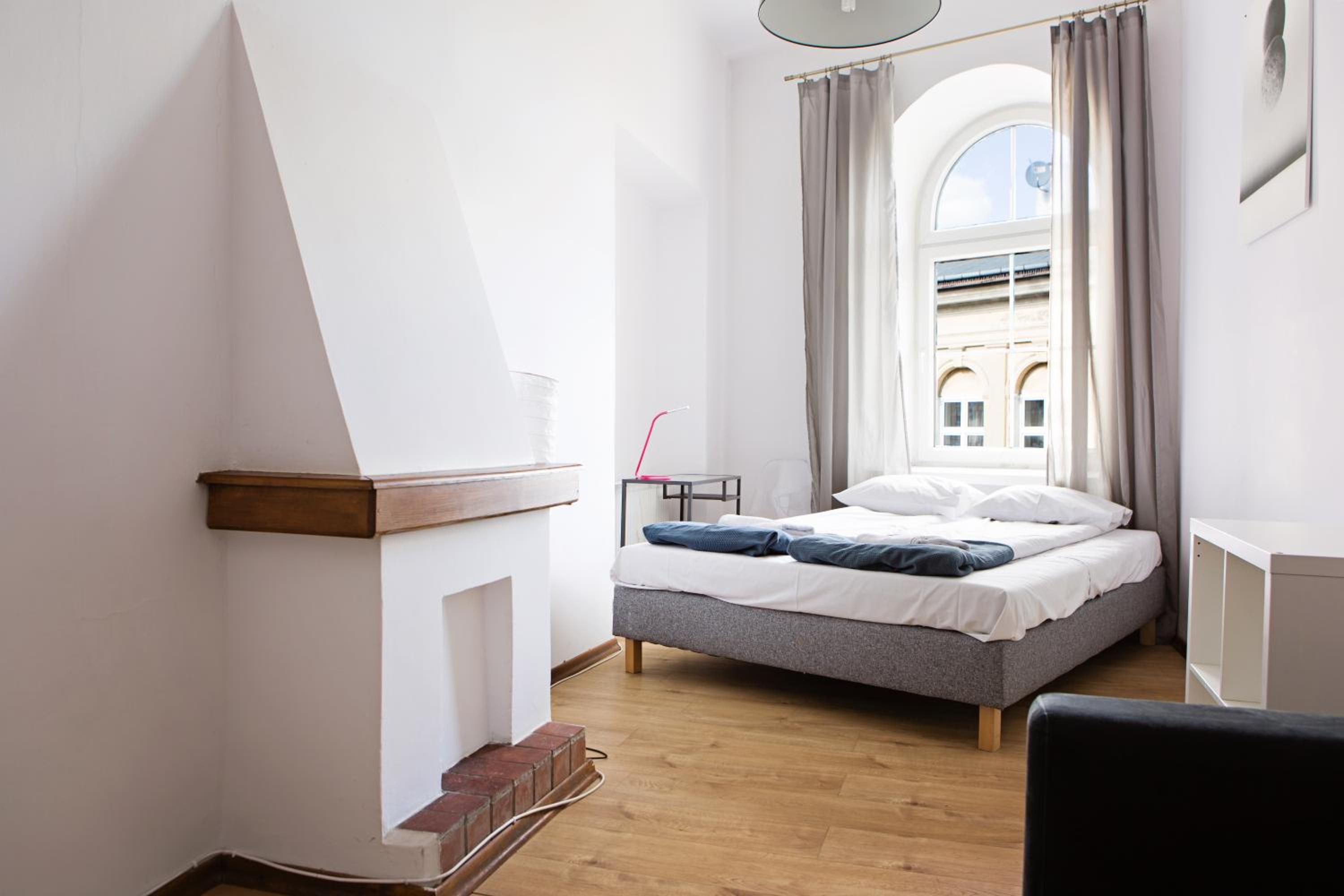 One-Bedroom Apartment with Sofa Bed - Photo 1