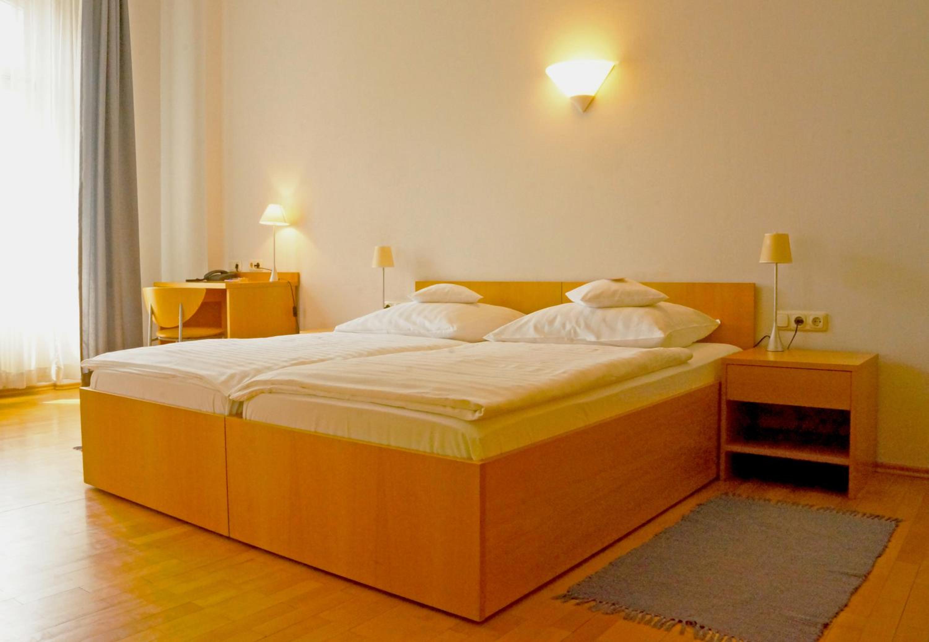 Double Room - Photo 1