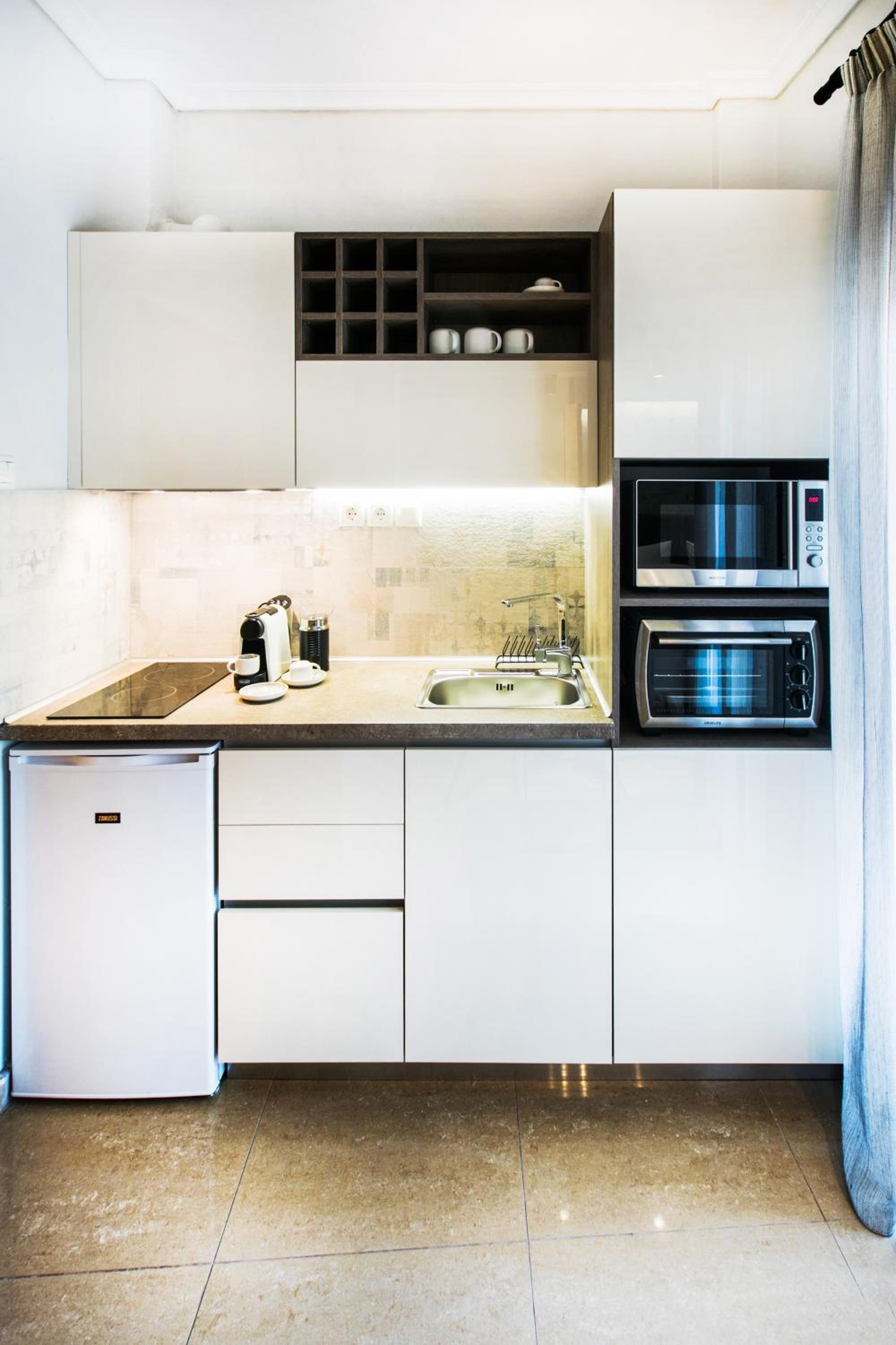 One-Bedroom Apartment - Photo 7