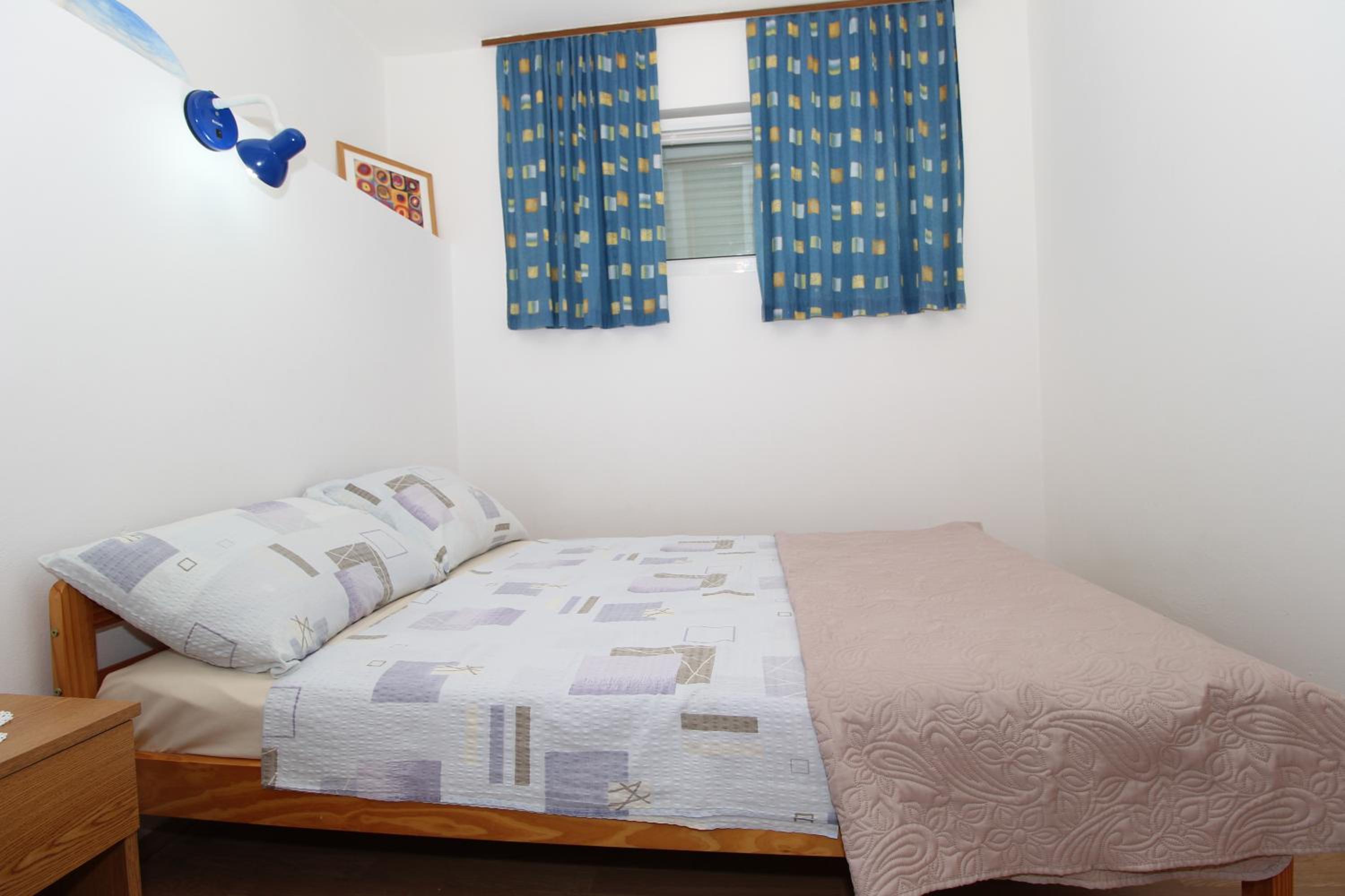 Studio Apartment - Photo 3