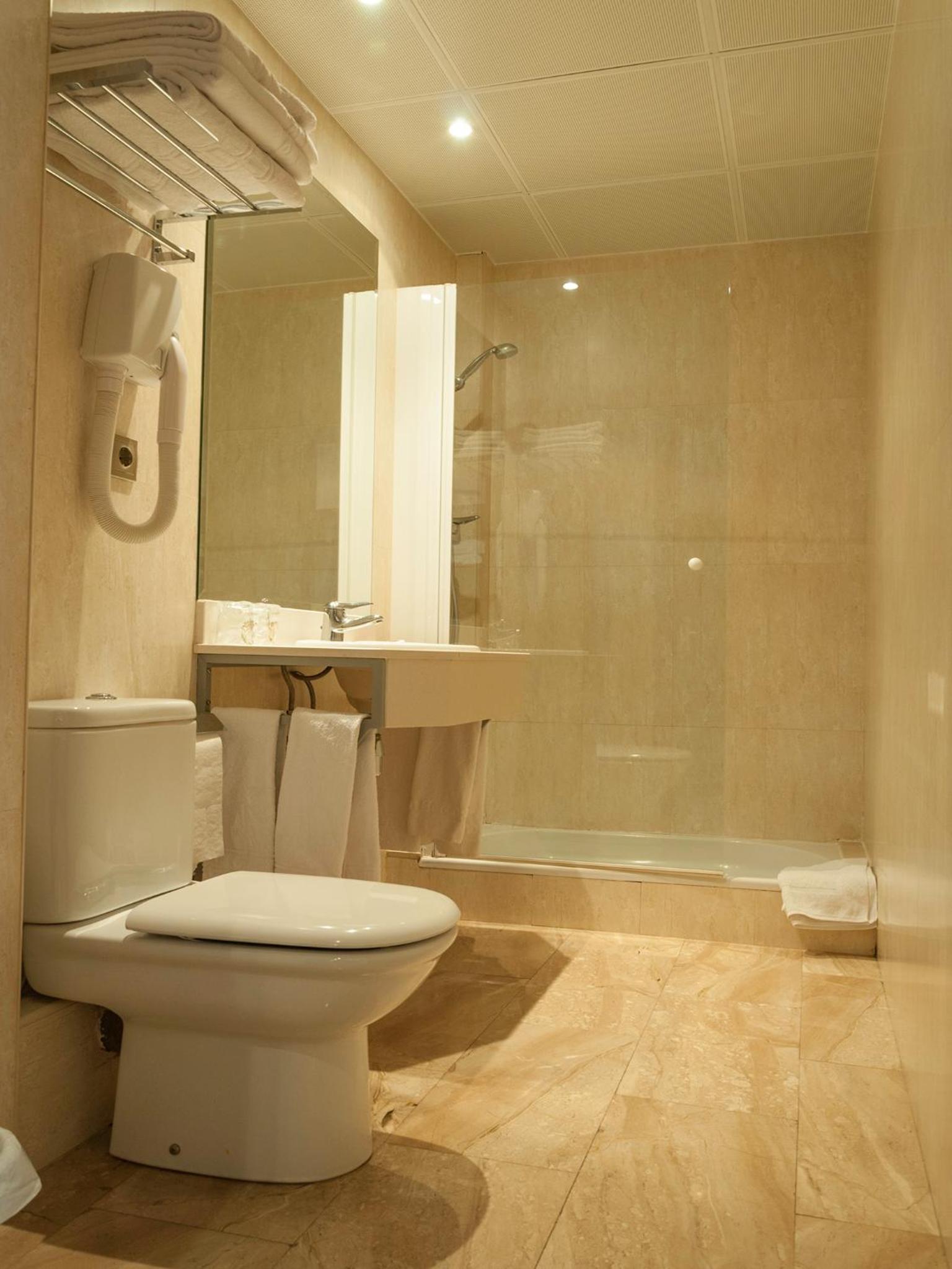 Quadruple Room photo 3