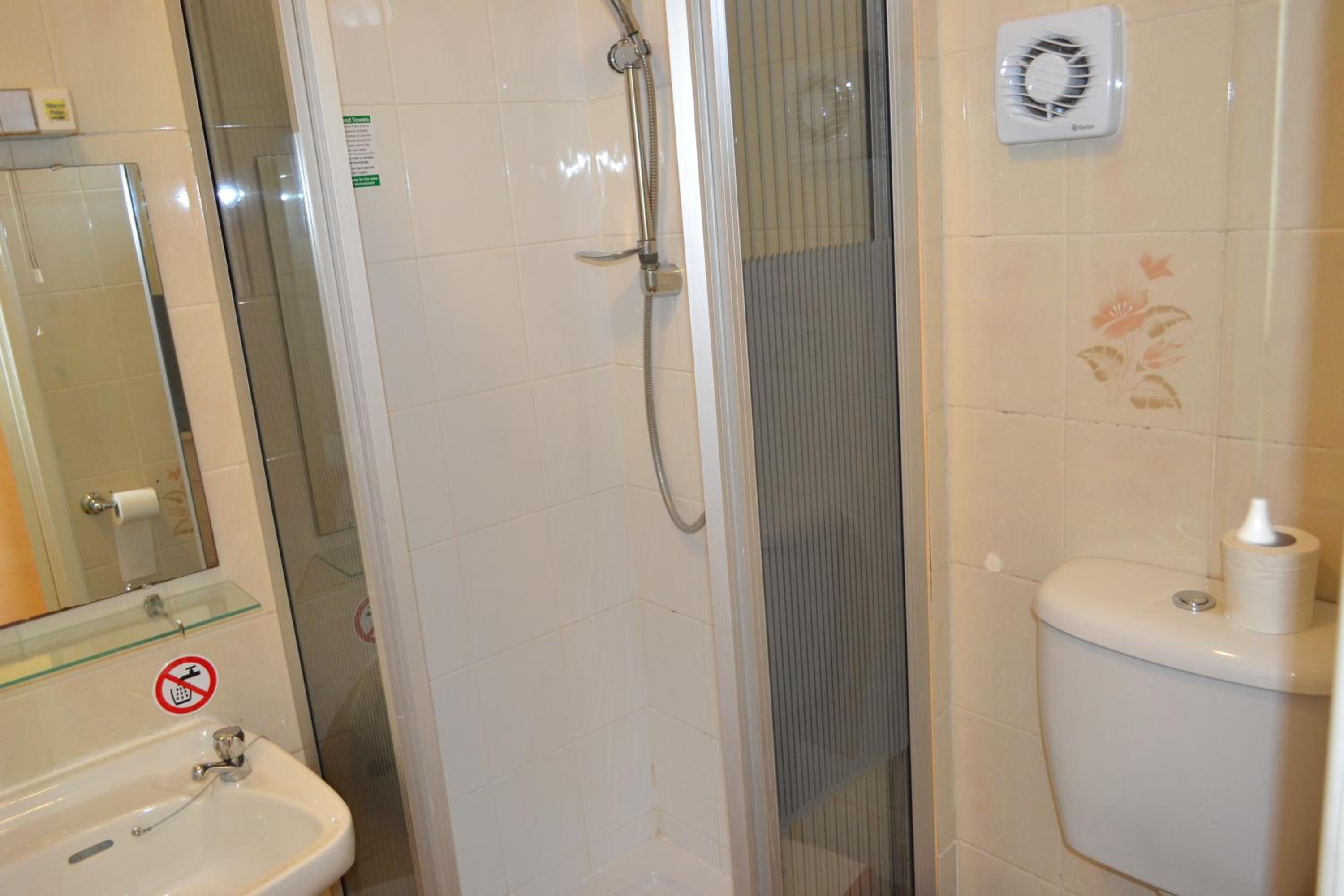 Twin Room en suite photo 2