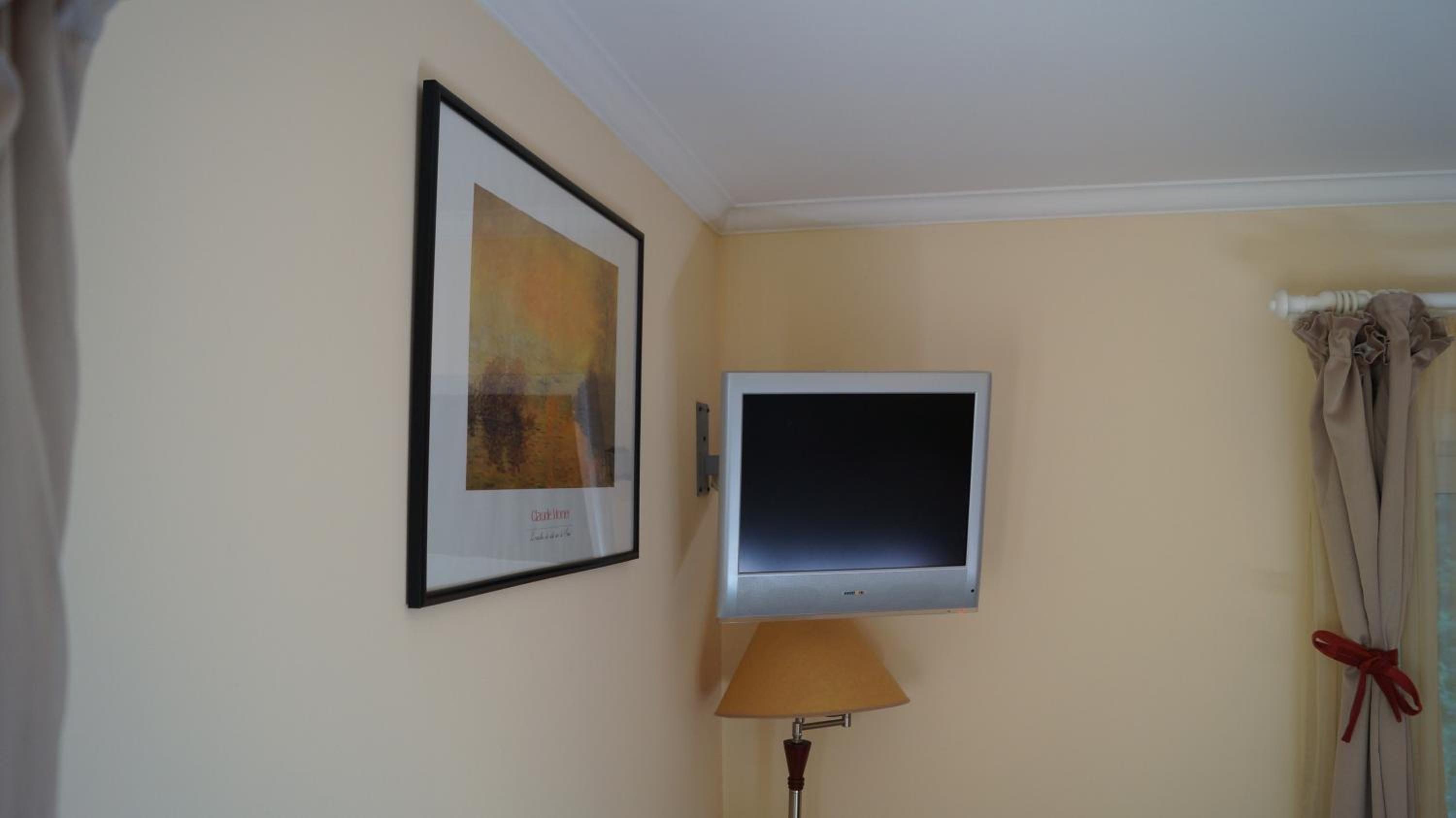 Standard Double Room - Photo 14