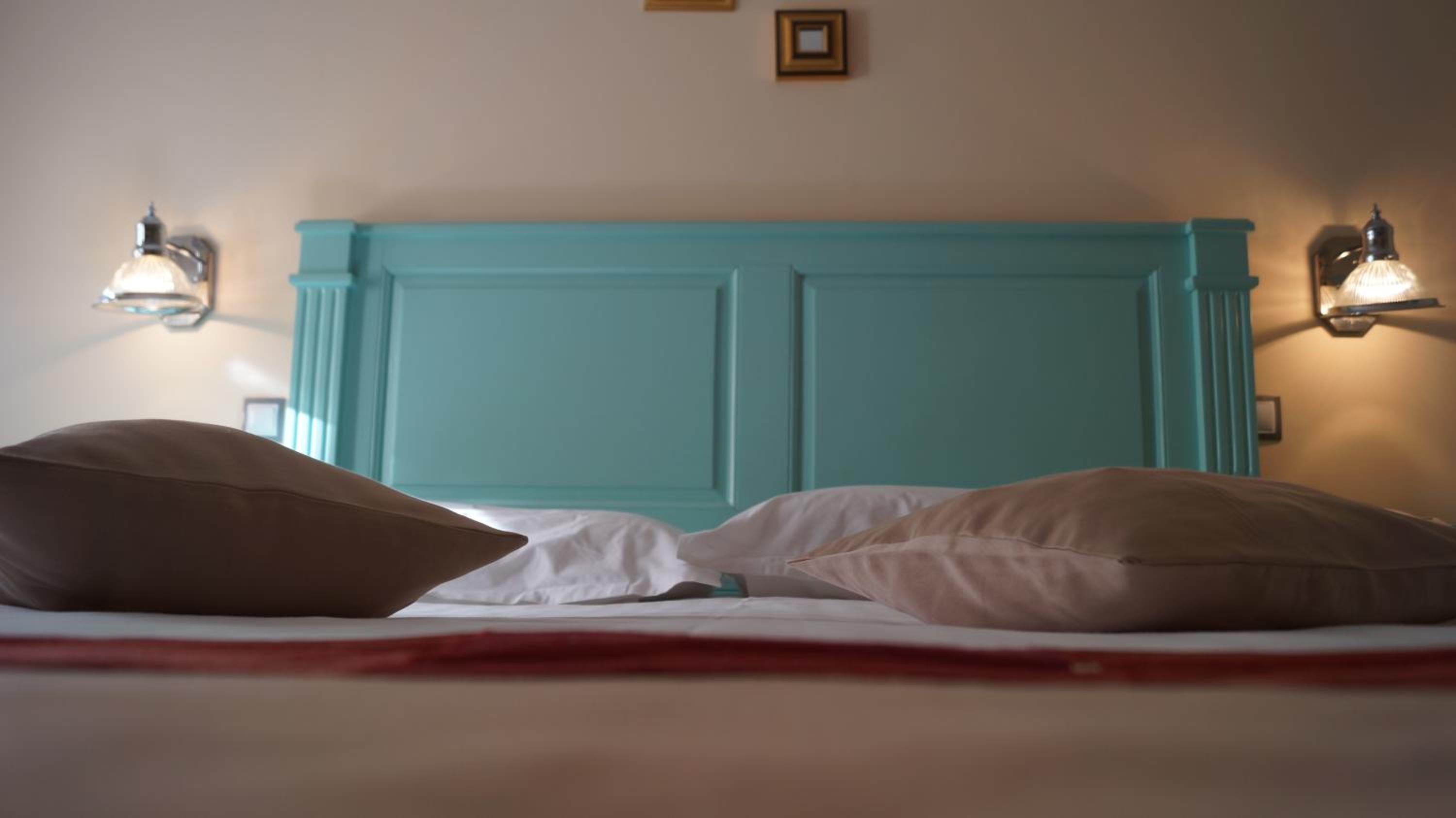 Standard Double Room - Photo 13