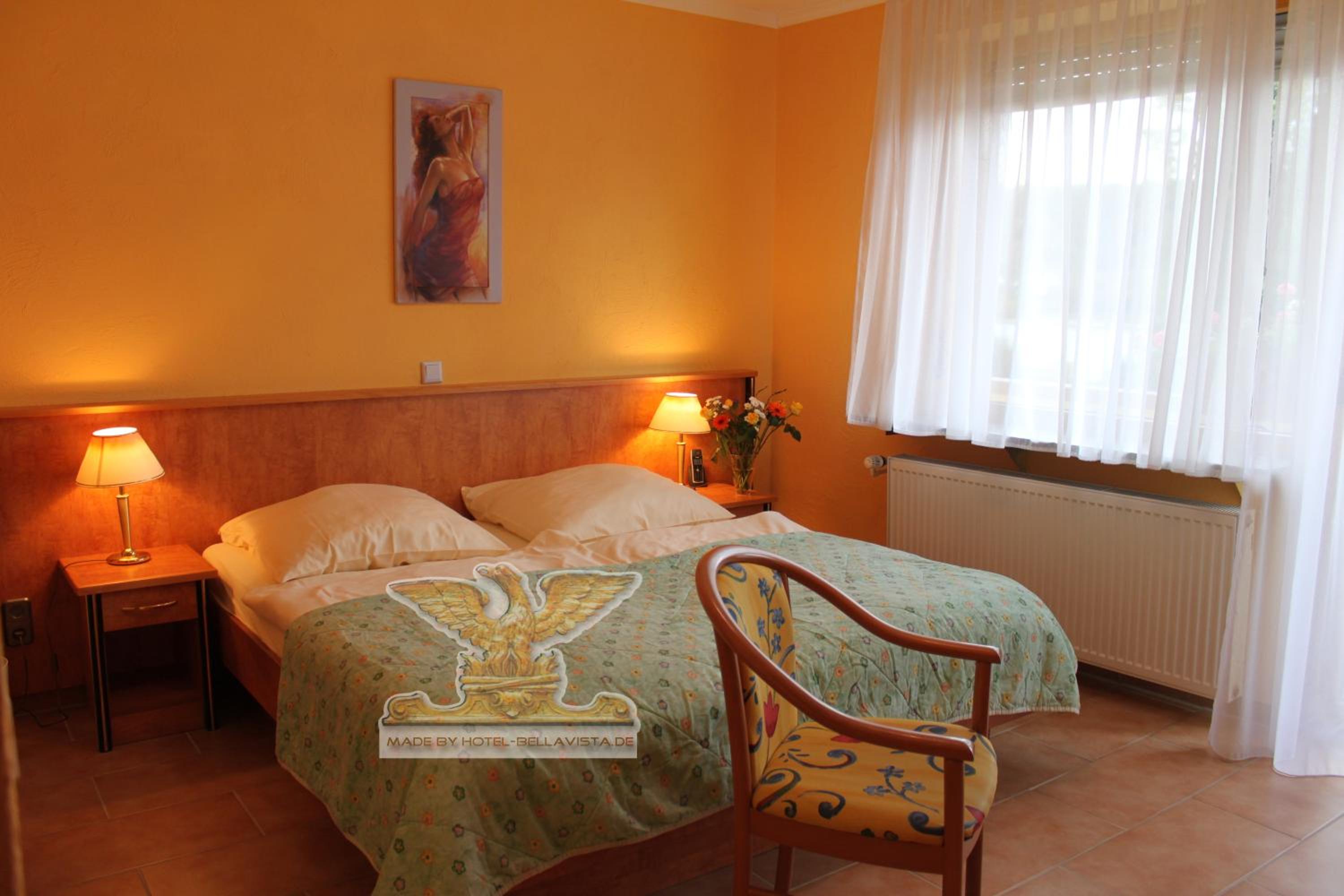 Double Room Rhein facing with Balcony photo 3